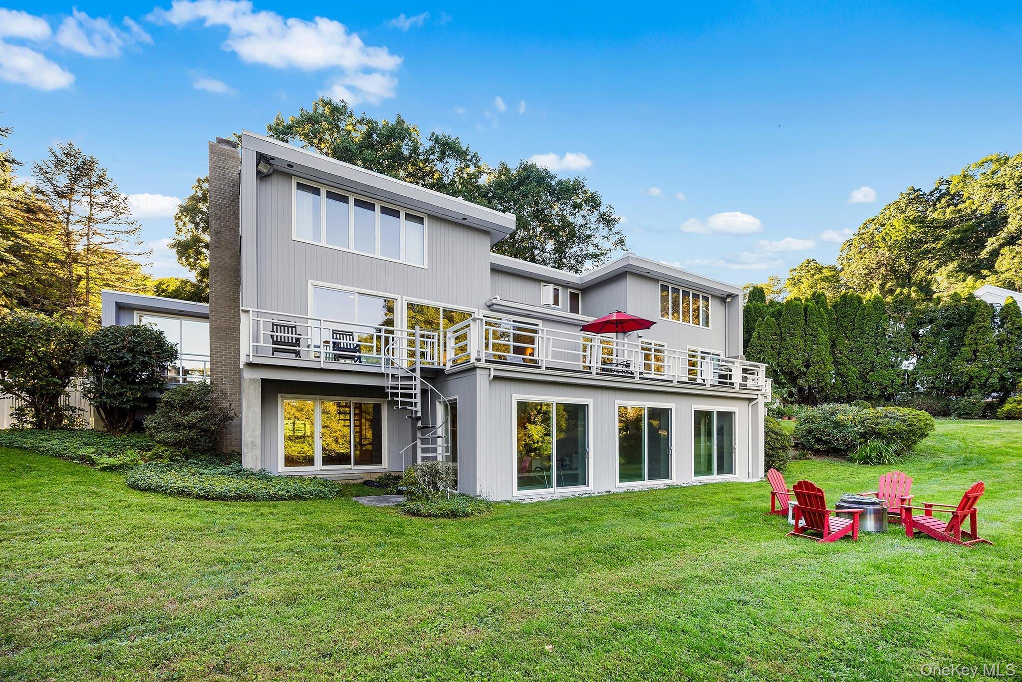 Single Family Kings Grant Way Westchester County, NY 10510, MLS-1042009-40