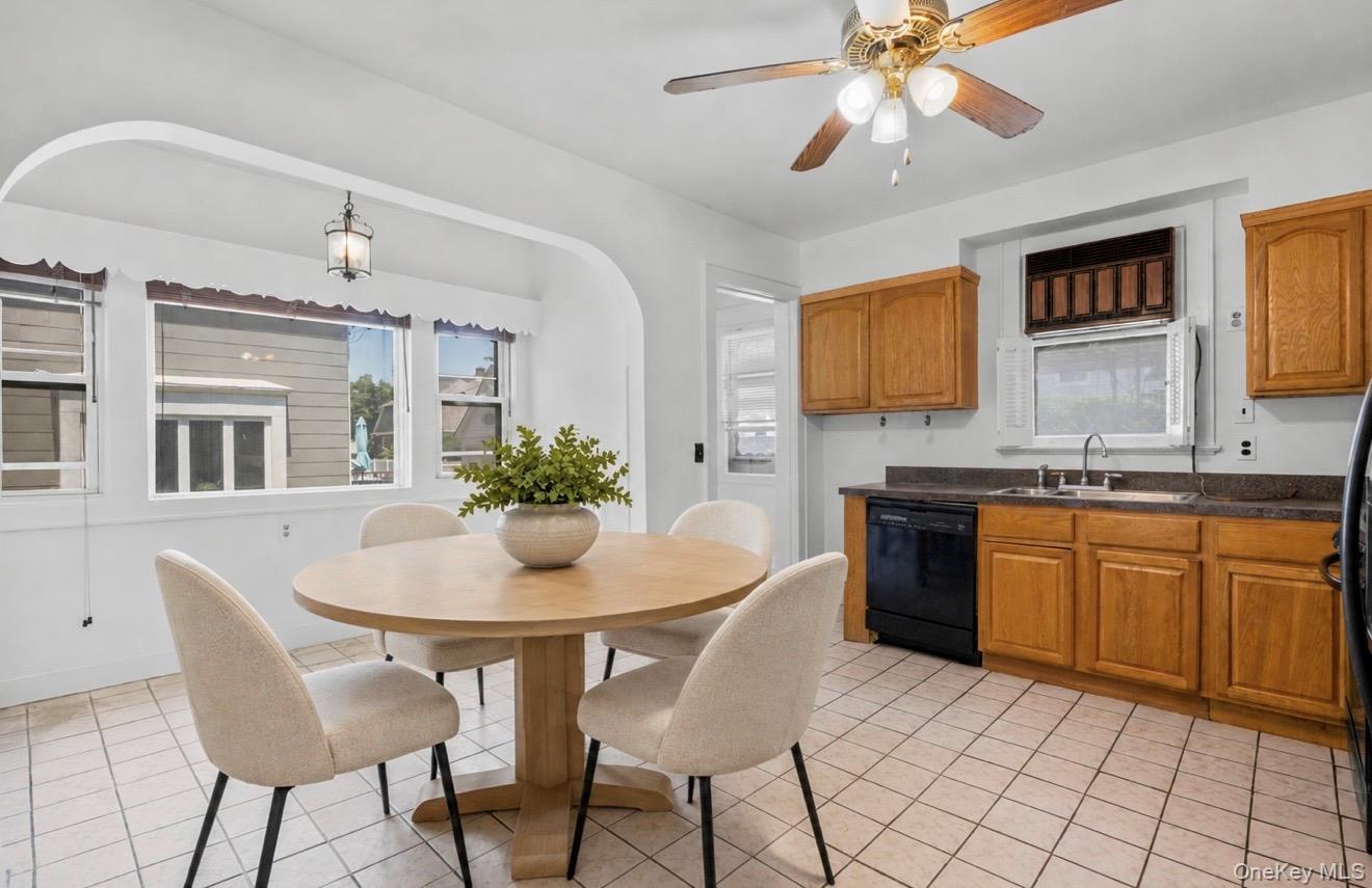 Single Family Winfield Avenue  Westchester County, NY 10552, MLS-1042010-10