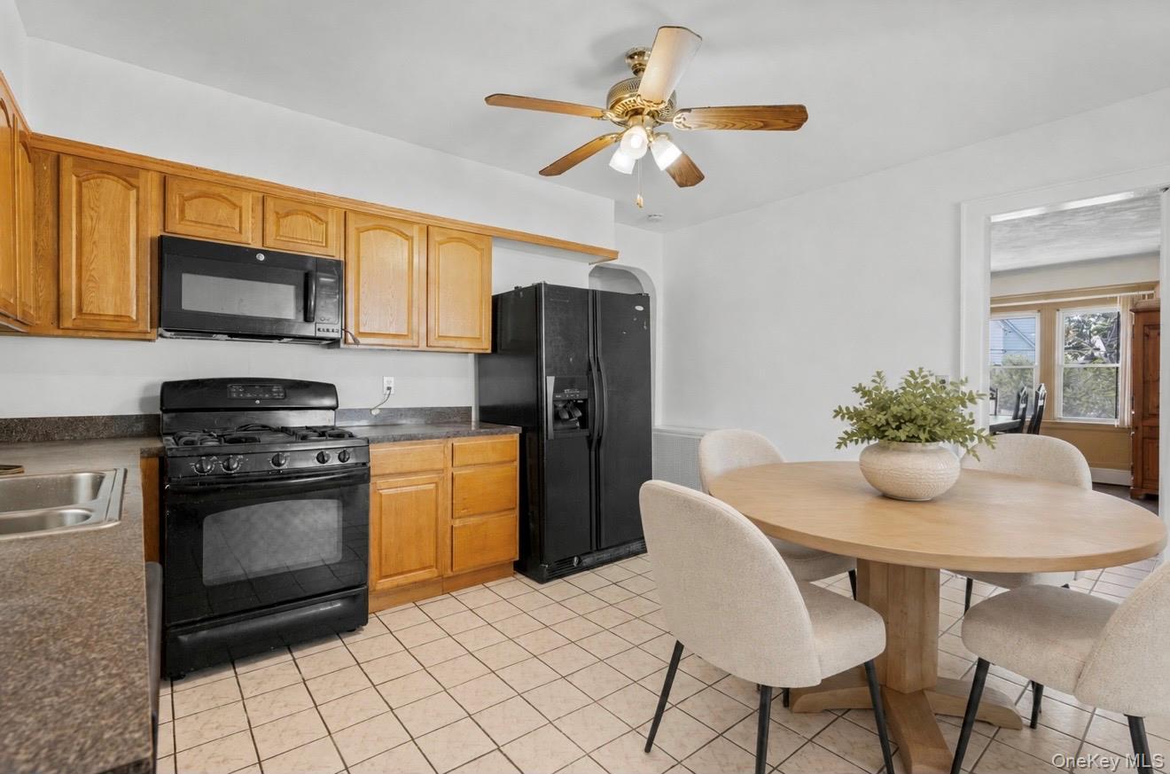 Single Family Winfield Avenue  Westchester County, NY 10552, MLS-1042010-12