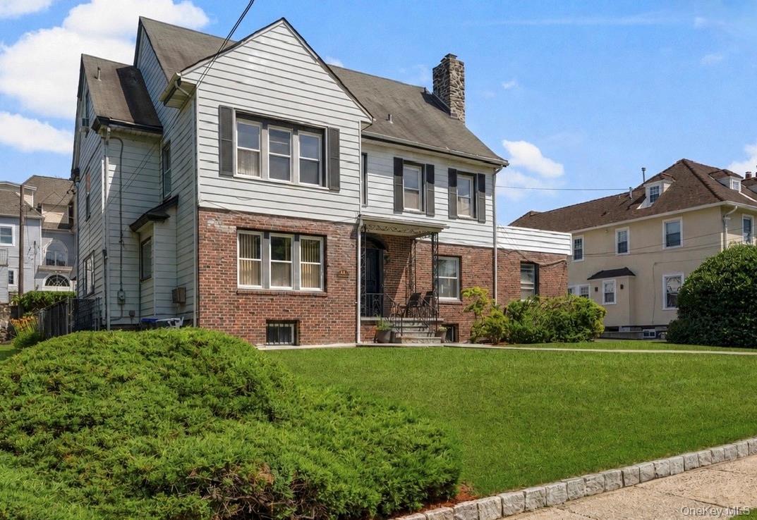 Single Family Winfield Avenue  Westchester County, NY 10552, MLS-1042010-24