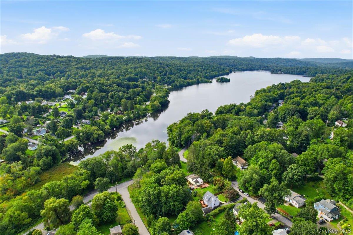 Single Family Lawrence Drive Putnam County, NY 10509, MLS-1042018-6