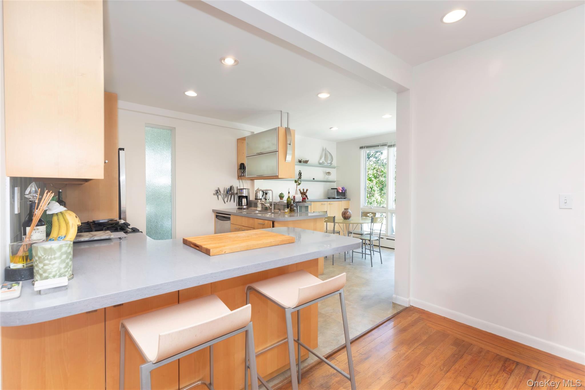 Single Family Minnieford Avenue  Bronx, NY 10464, MLS-1042030-7