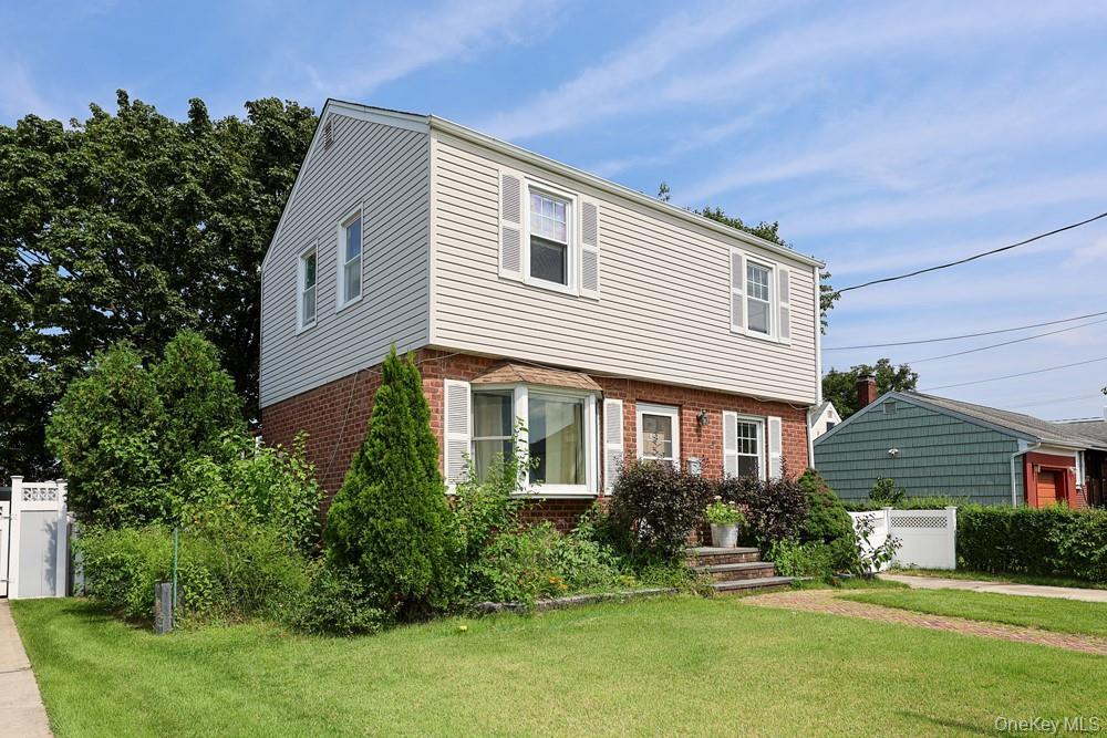Single Family Sally Road  Nassau County, NY 11501, MLS-1042036-2