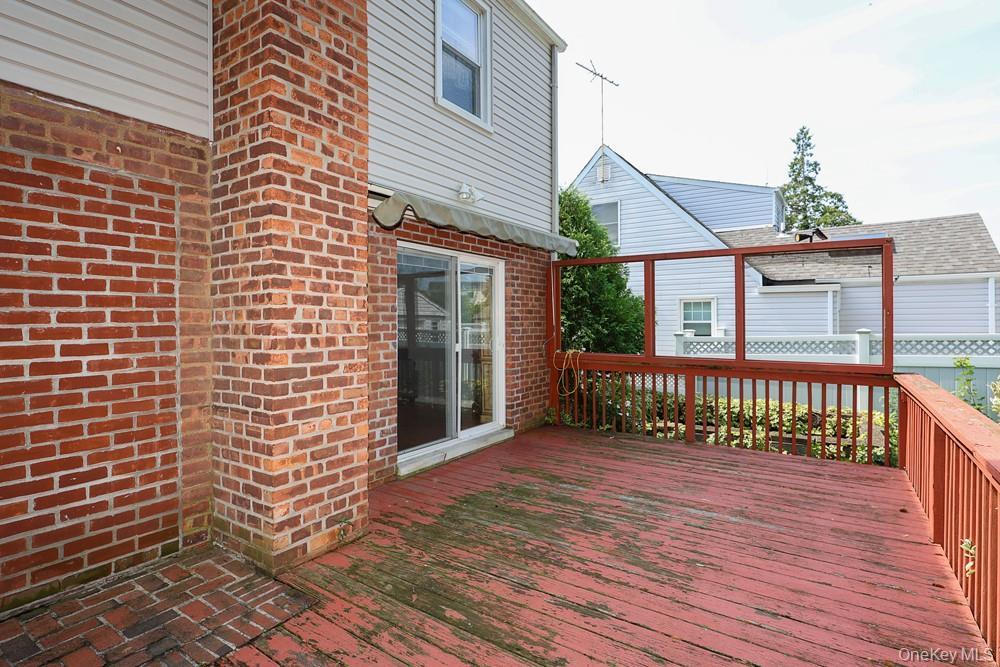 Single Family Sally Road  Nassau County, NY 11501, MLS-1042036-25