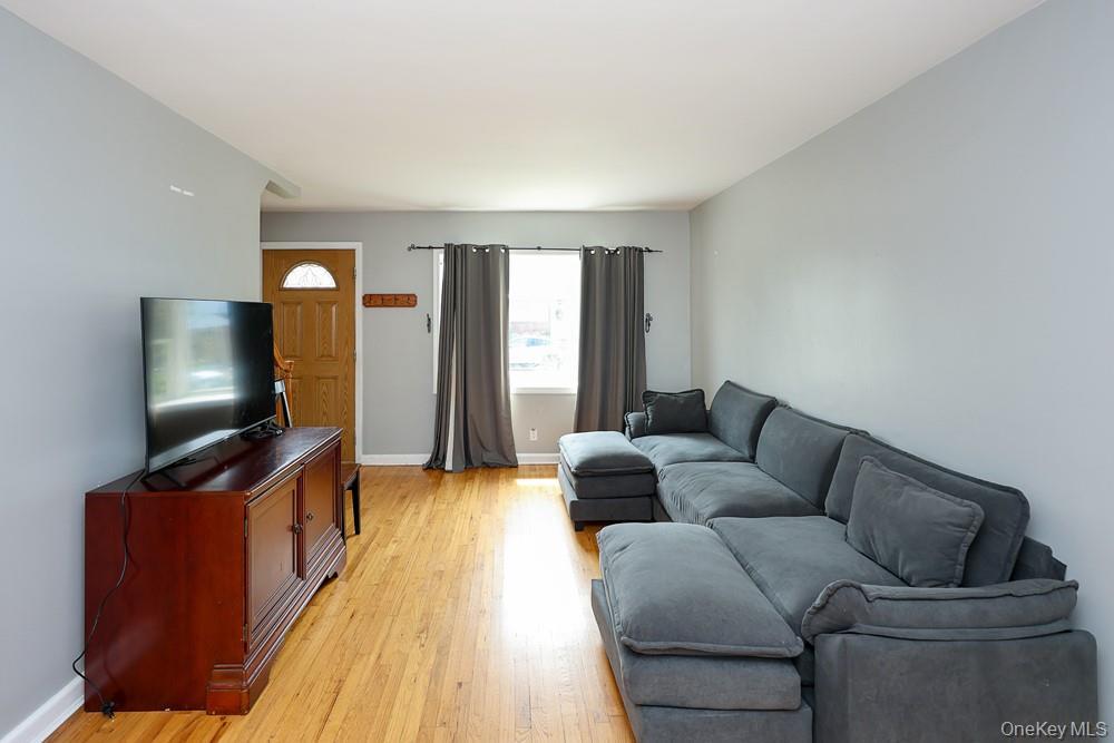 Single Family Sally Road  Nassau County, NY 11501, MLS-1042036-7