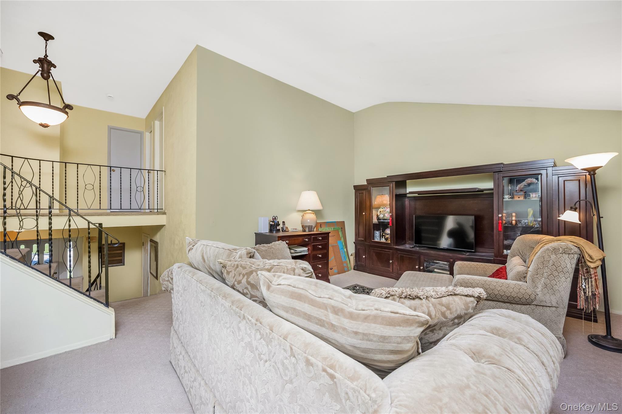 Single Family Melrose Lane  Suffolk County, NY 11725, MLS-1042052-19