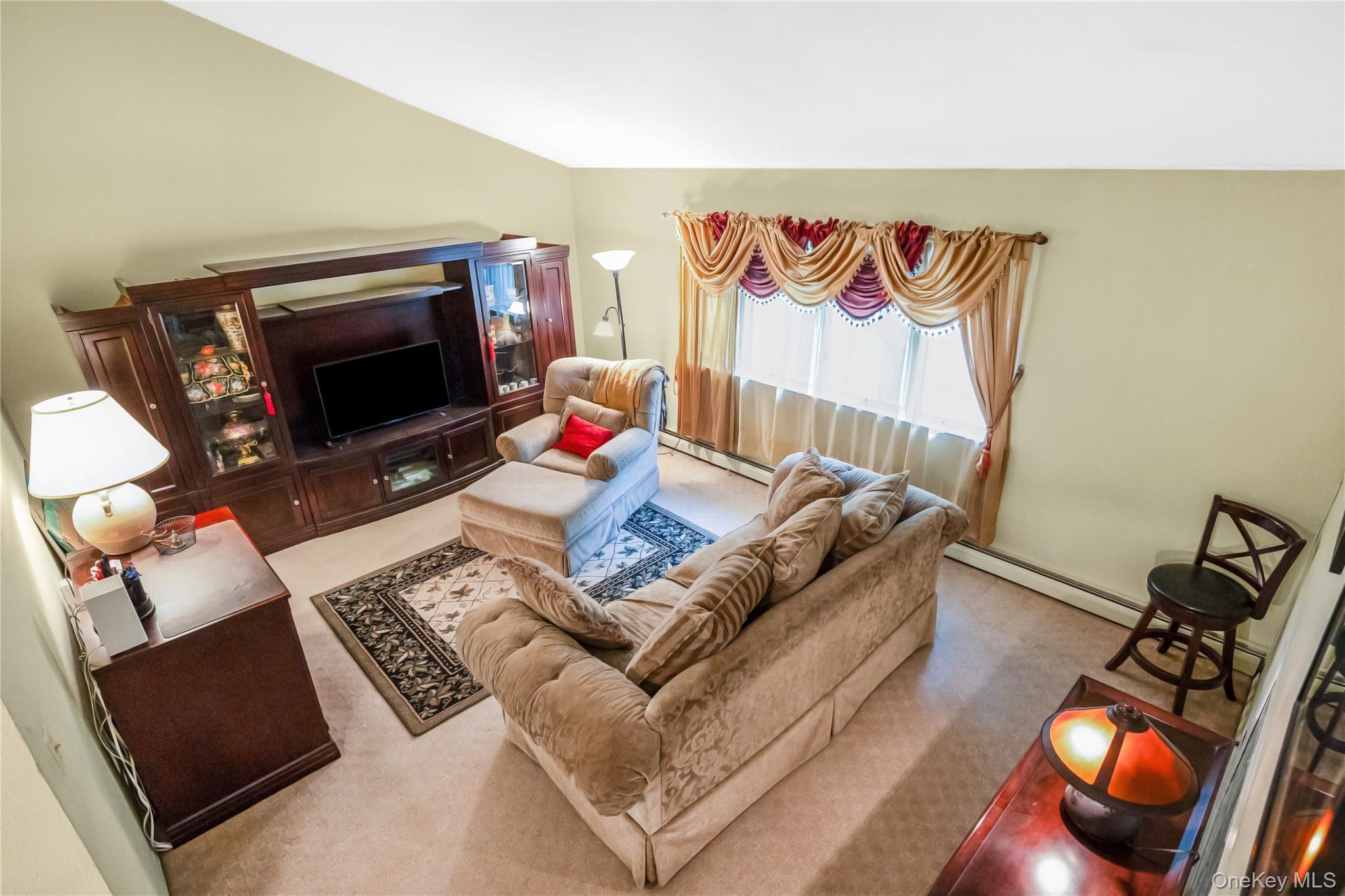 Single Family Melrose Lane  Suffolk County, NY 11725, MLS-1042052-32