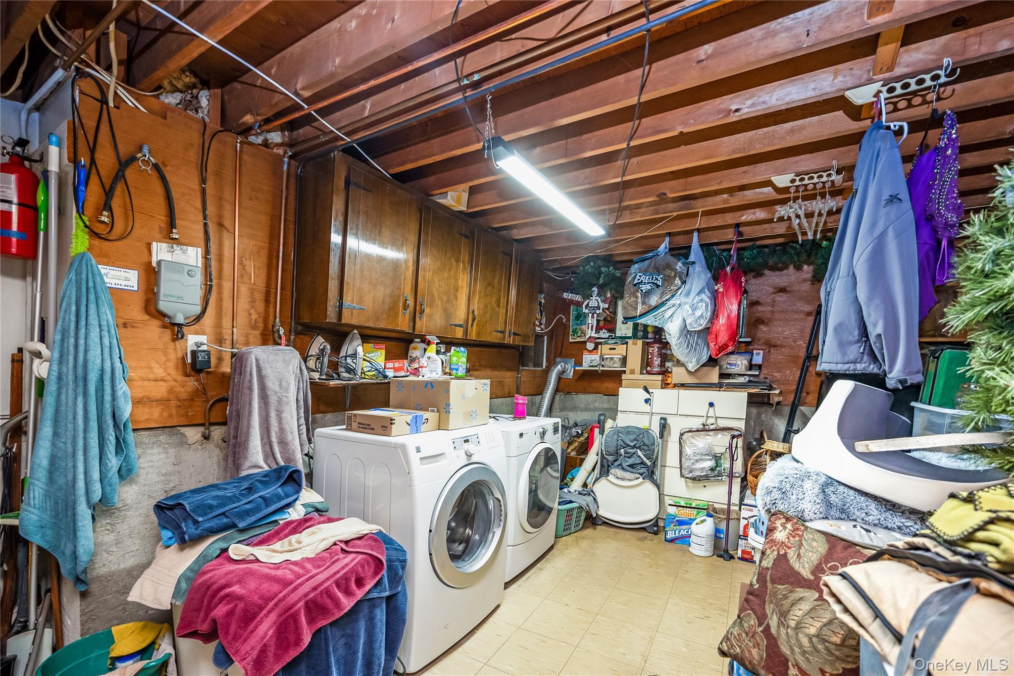 Single Family Melrose Lane  Suffolk County, NY 11725, MLS-1042052-34