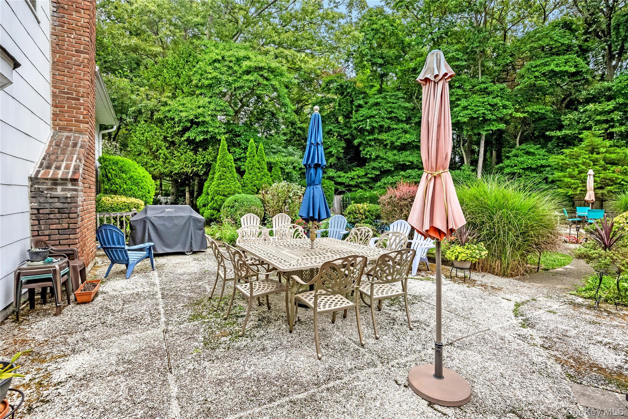 Single Family Melrose Lane  Suffolk County, NY 11725, MLS-1042052-49