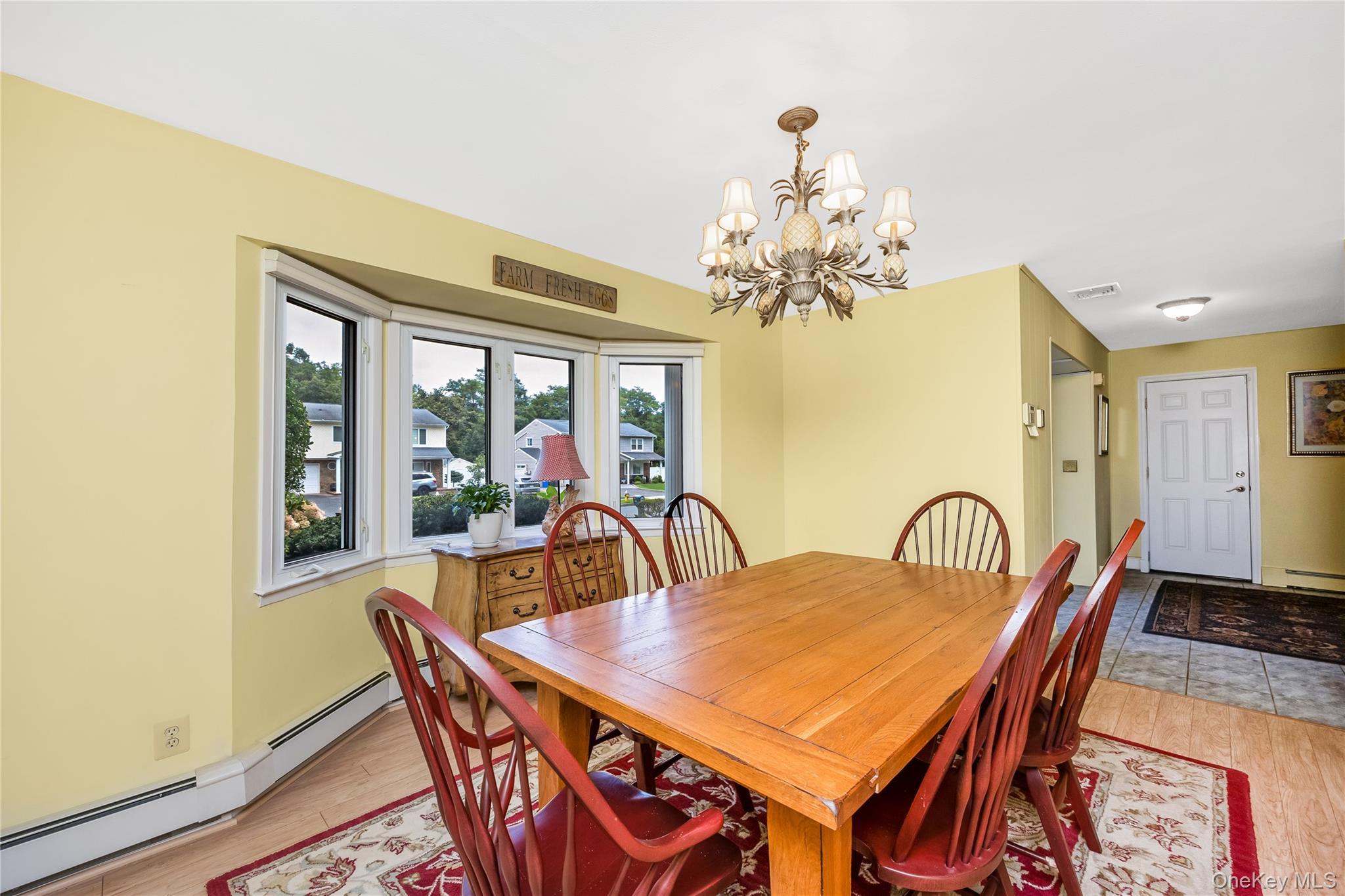 Single Family Melrose Lane  Suffolk County, NY 11725, MLS-1042052-7