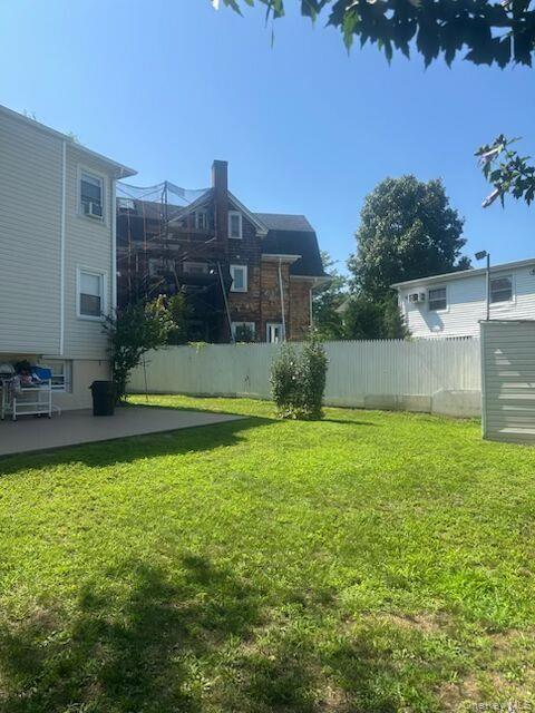 Single Family Granada Place Queens, NY 11691, MLS-1042056-3