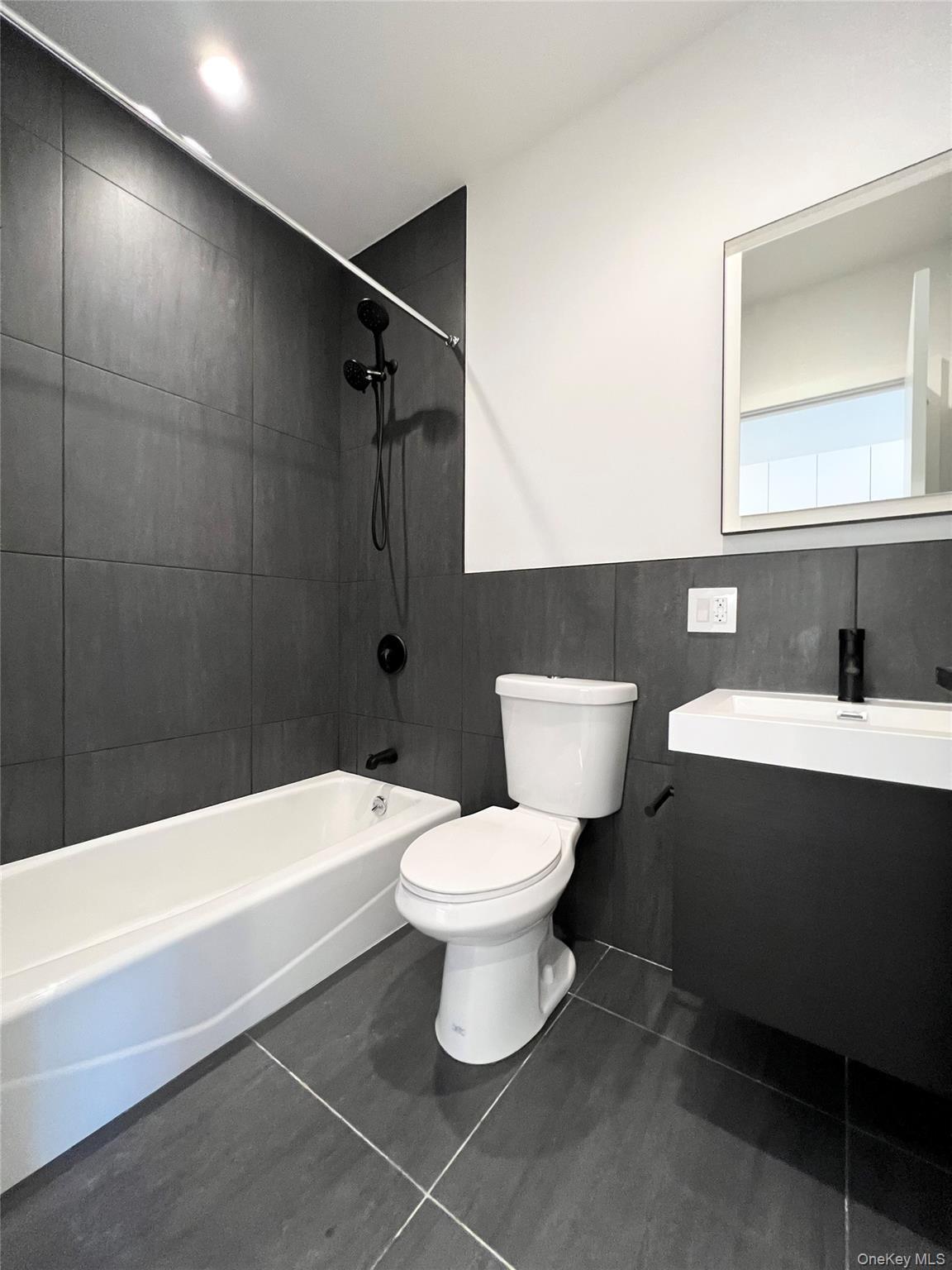 Single Family Metropolitan Avenue Brooklyn, NY 11211, MLS-1042058-8
