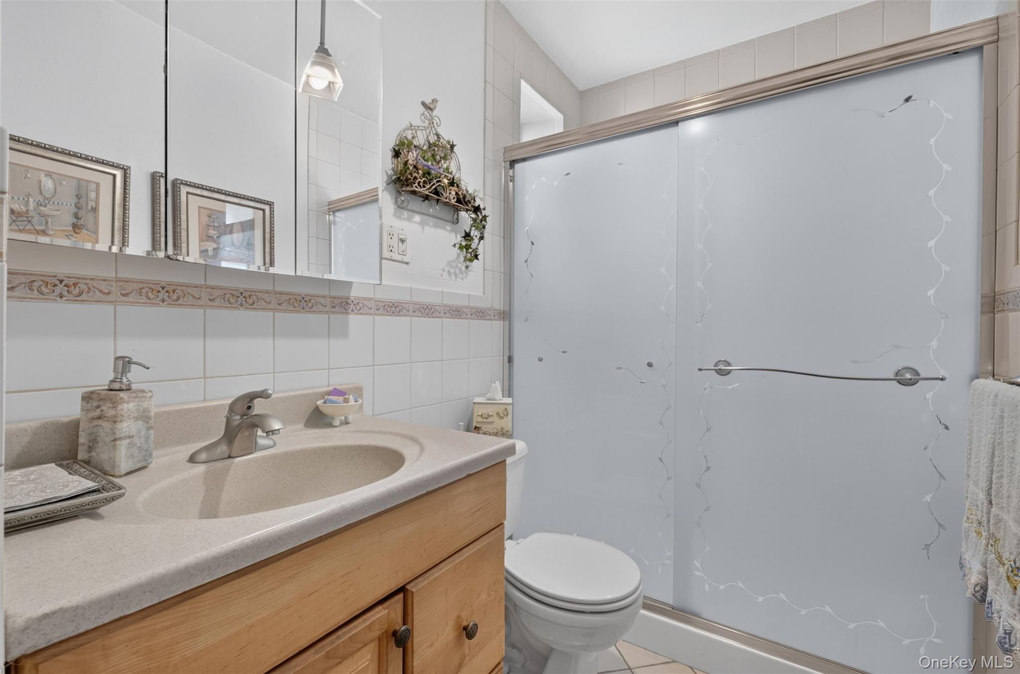 Single Family 146th Street  Queens, NY 11357, MLS-1042064-16