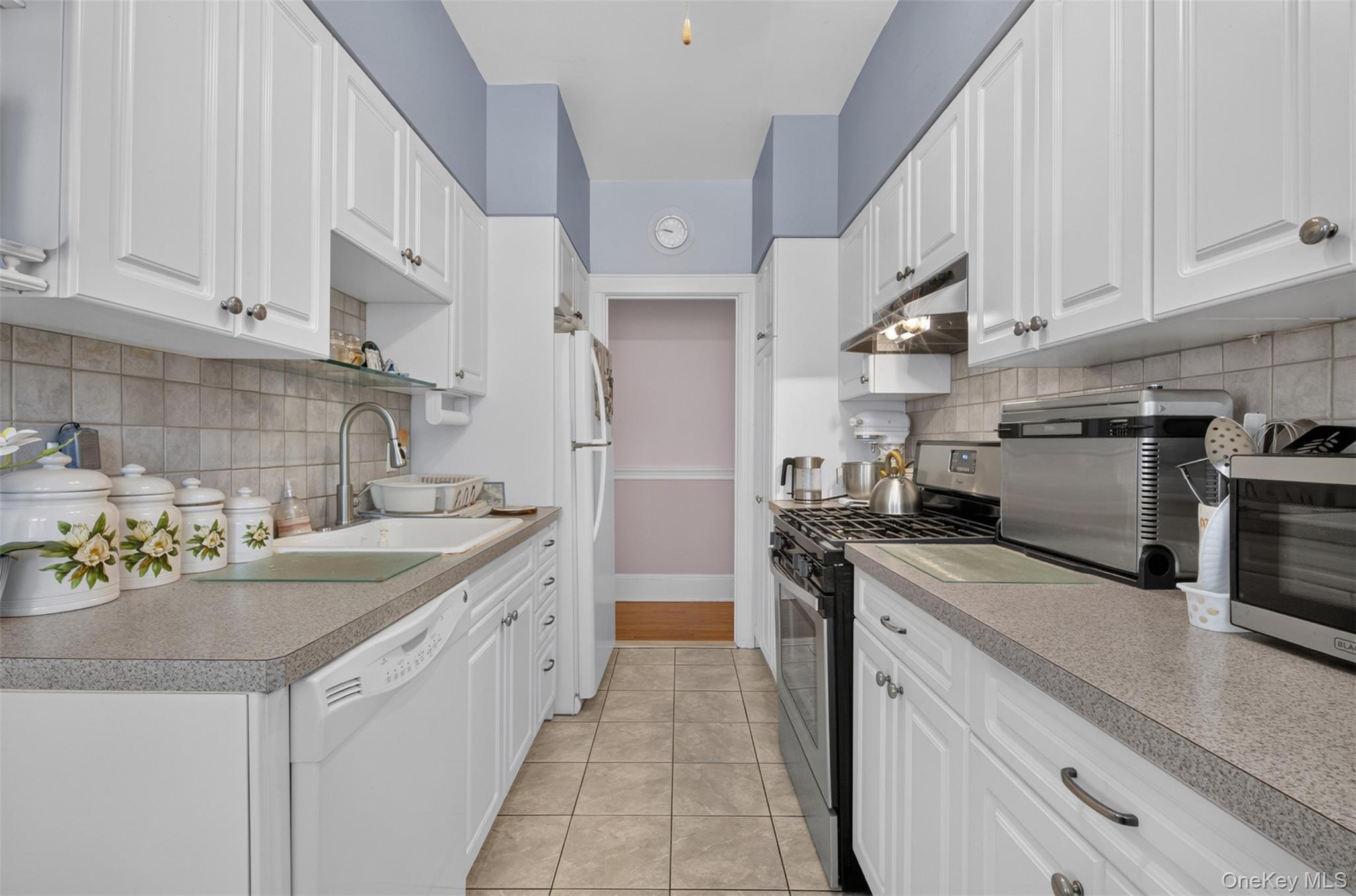 Single Family 146th Street  Queens, NY 11357, MLS-1042064-9
