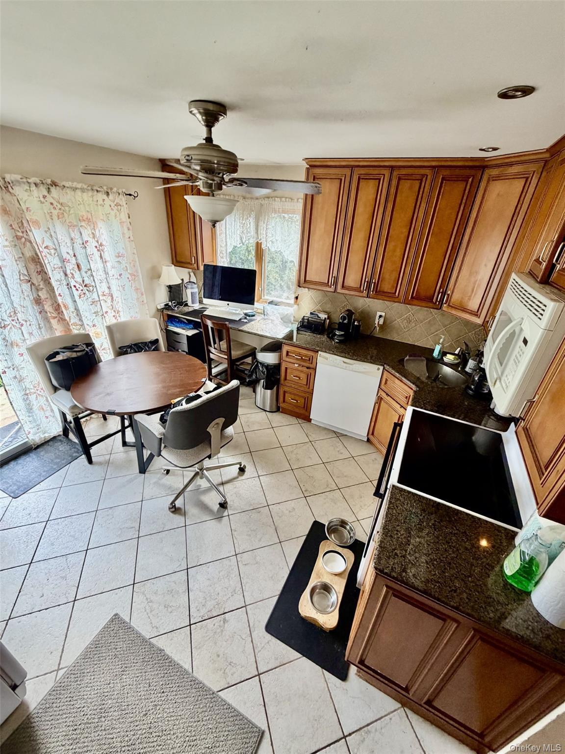 Single Family Bowling Green Drive Nassau County, NY 11590, MLS-1042066-4