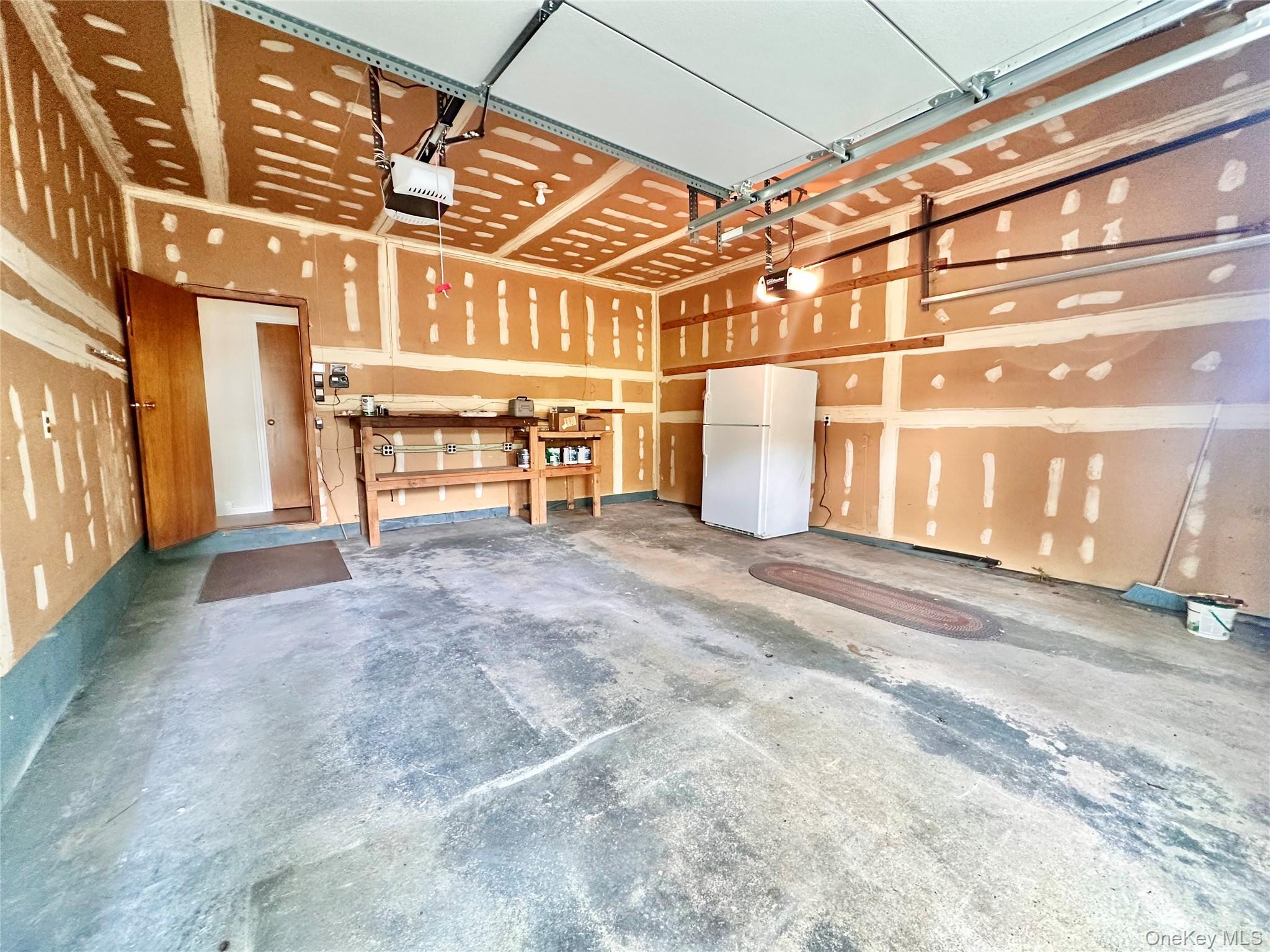 Single Family Sheppard Lane Suffolk County, NY 11787, MLS-1042067-15