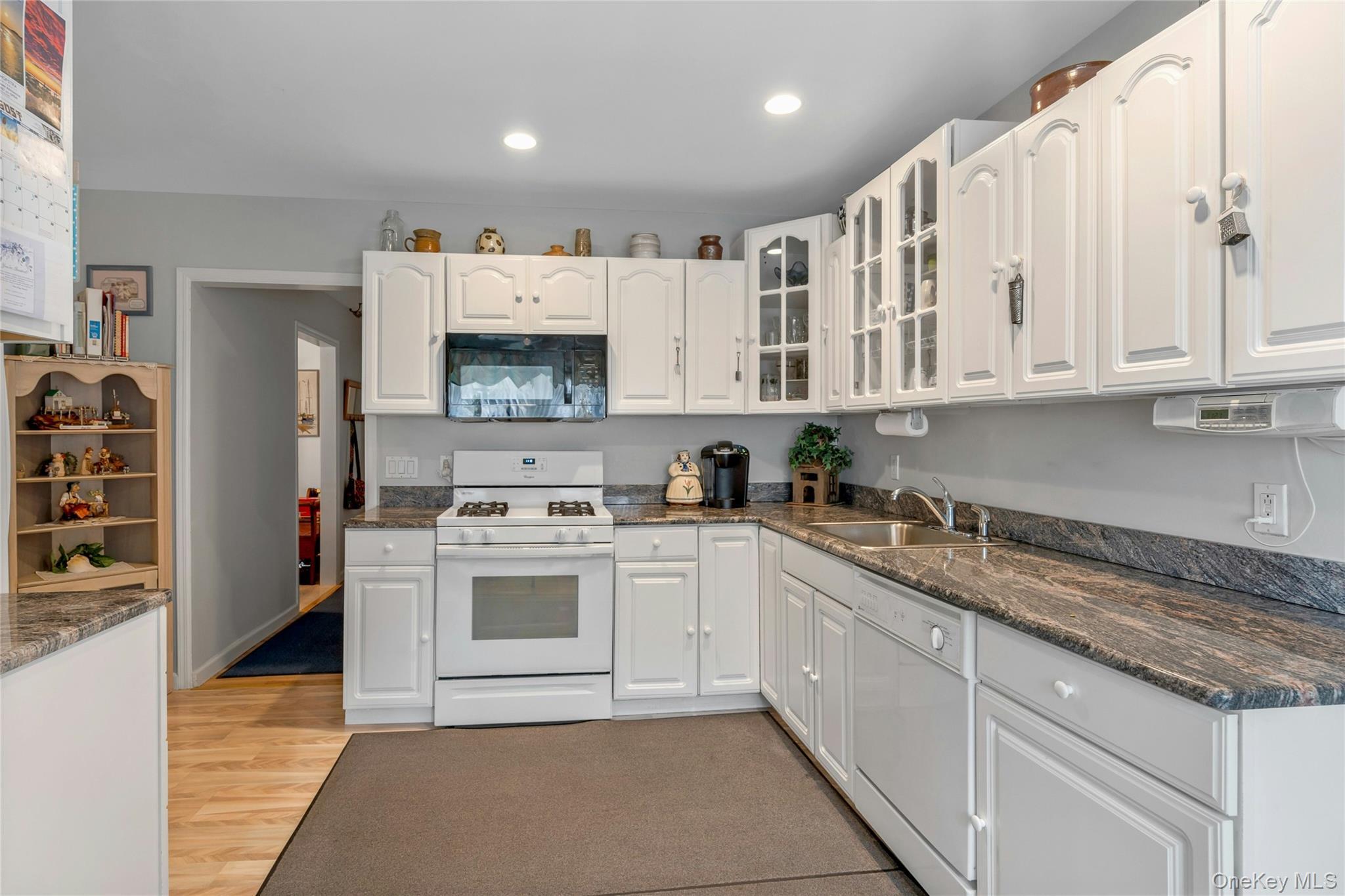 Single Family Eastern Parkway  Nassau County, NY 11510, MLS-1042079-6