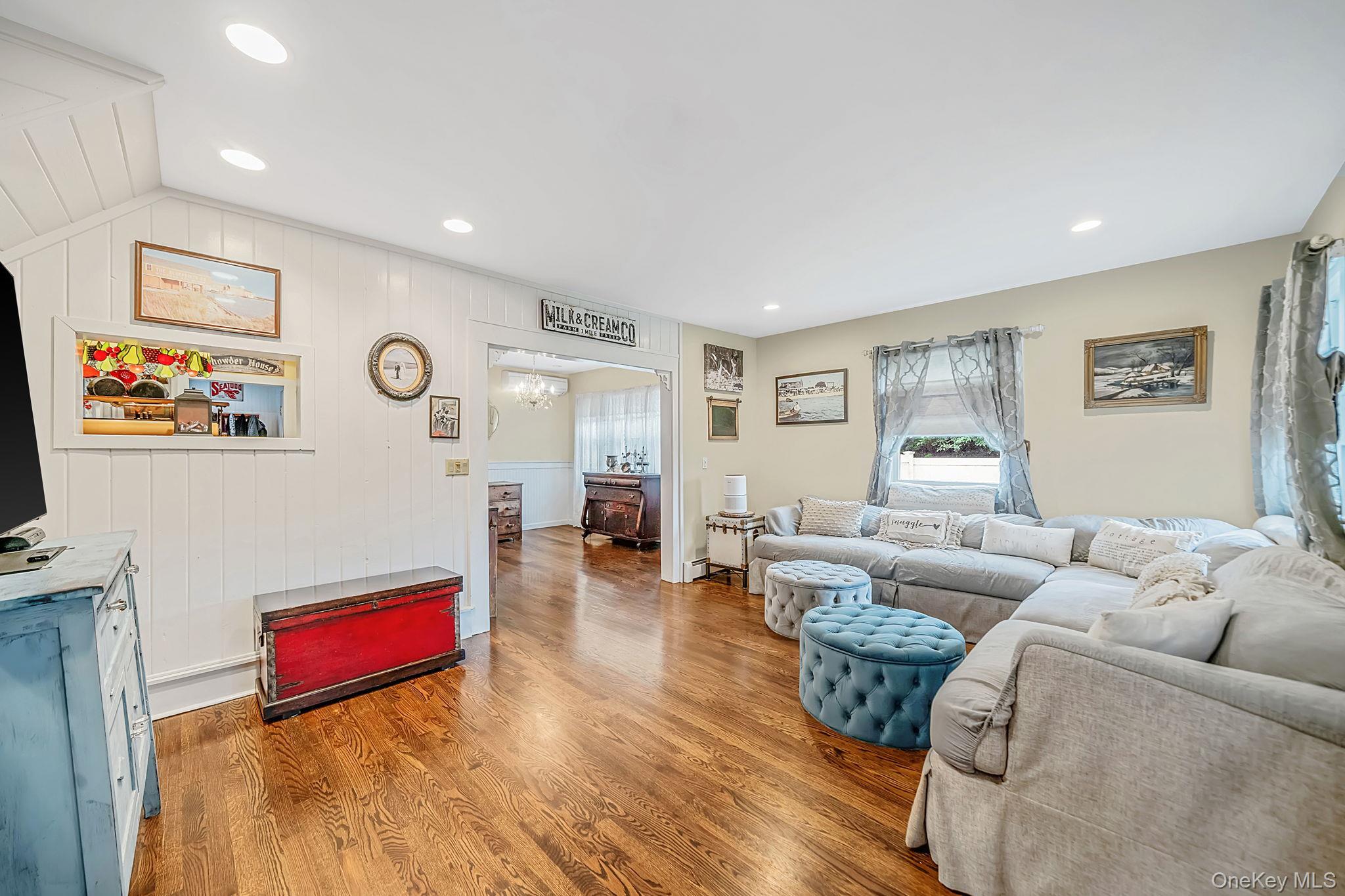 Single Family Park Street Suffolk County, NY 11715, MLS-1042080-7