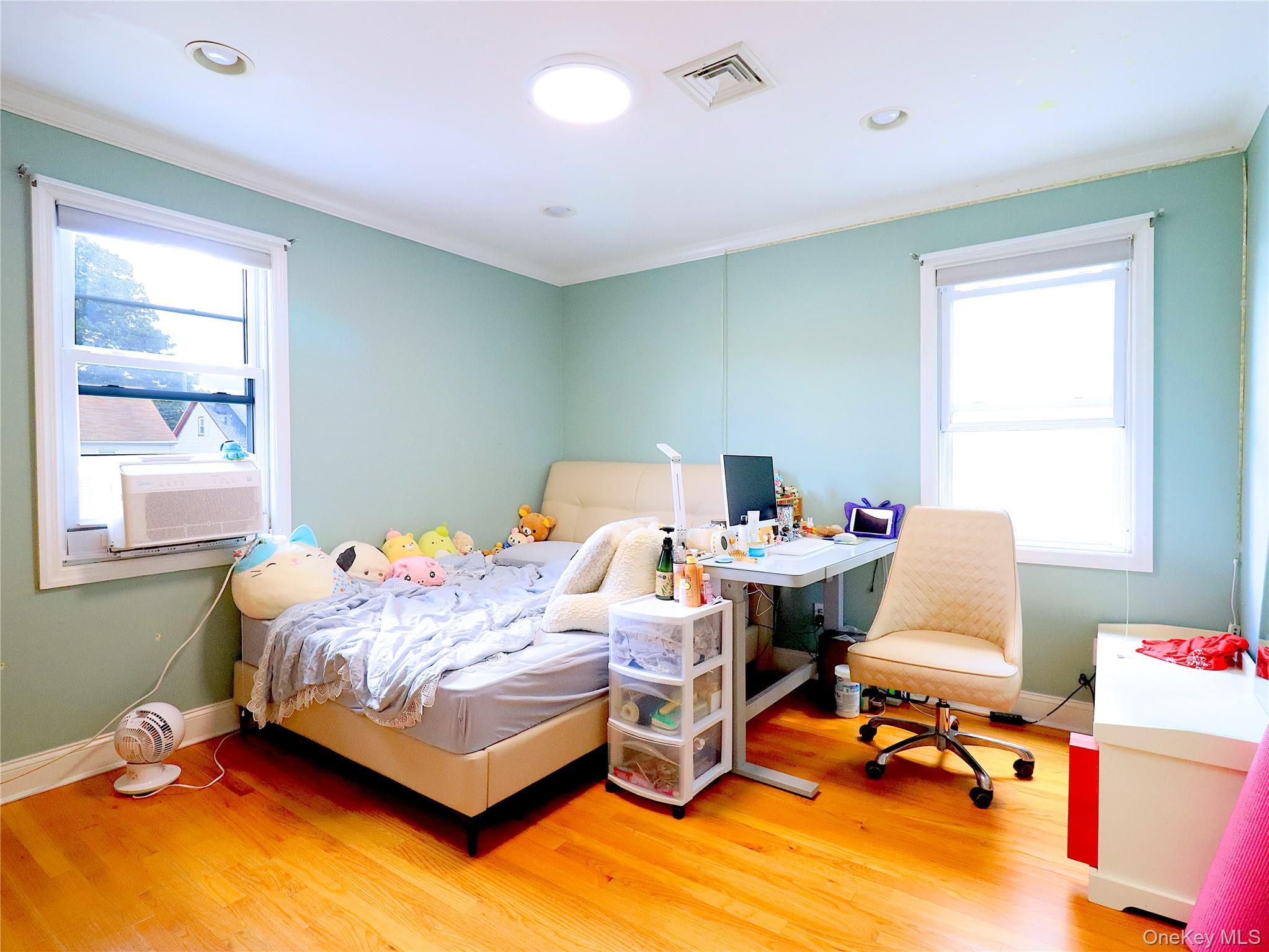 Single Family 208th Street Queens, NY 11361, MLS-1042087-14
