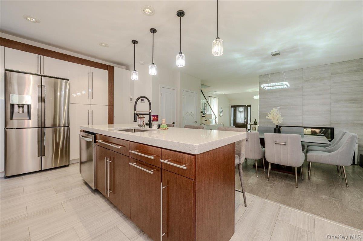 Single Family 240th Street Queens, NY 11426, MLS-1042088-11