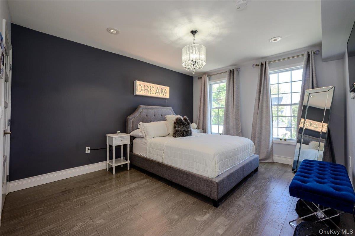 Single Family 240th Street Queens, NY 11426, MLS-1042088-15