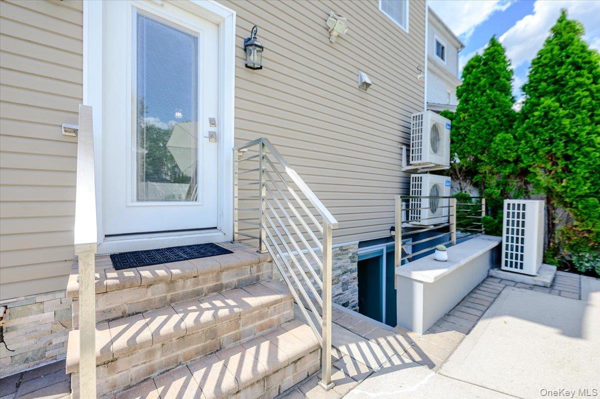 Single Family 240th Street Queens, NY 11426, MLS-1042088-23