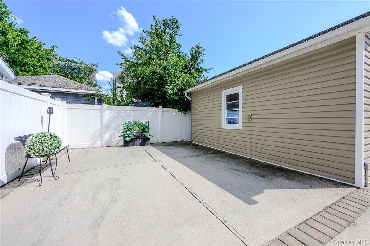 Single Family 240th Street Queens, NY 11426, MLS-1042088-26