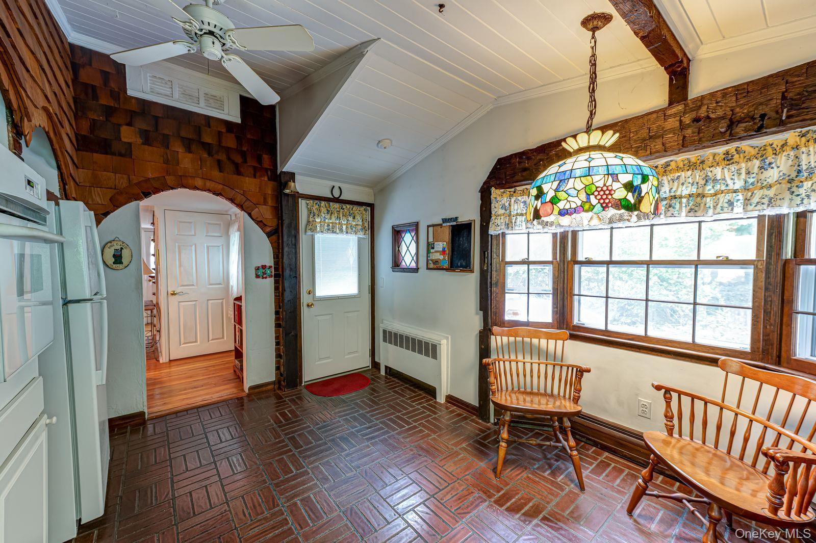 Single Family Overton Pass Suffolk County, NY 11780, MLS-1042098-11