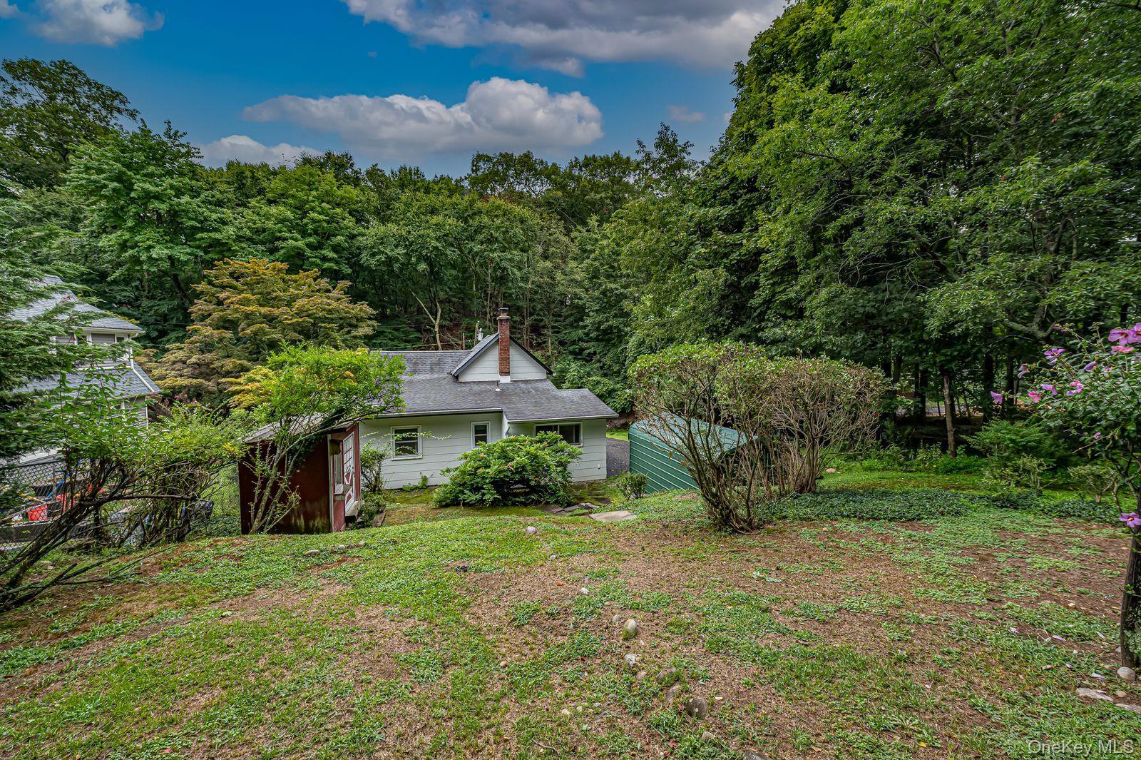 Single Family Overton Pass Suffolk County, NY 11780, MLS-1042098-14
