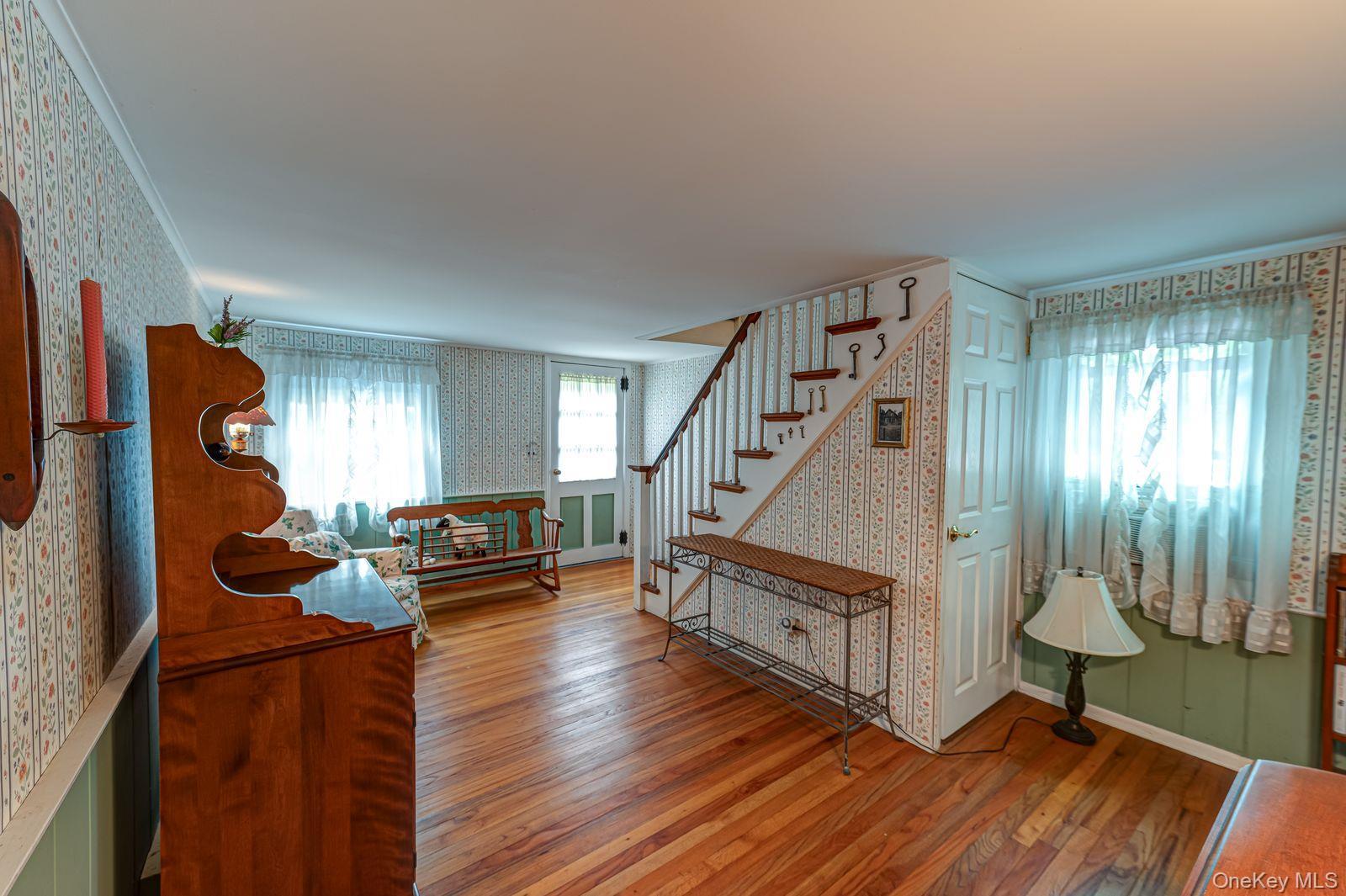 Single Family Overton Pass Suffolk County, NY 11780, MLS-1042098-3