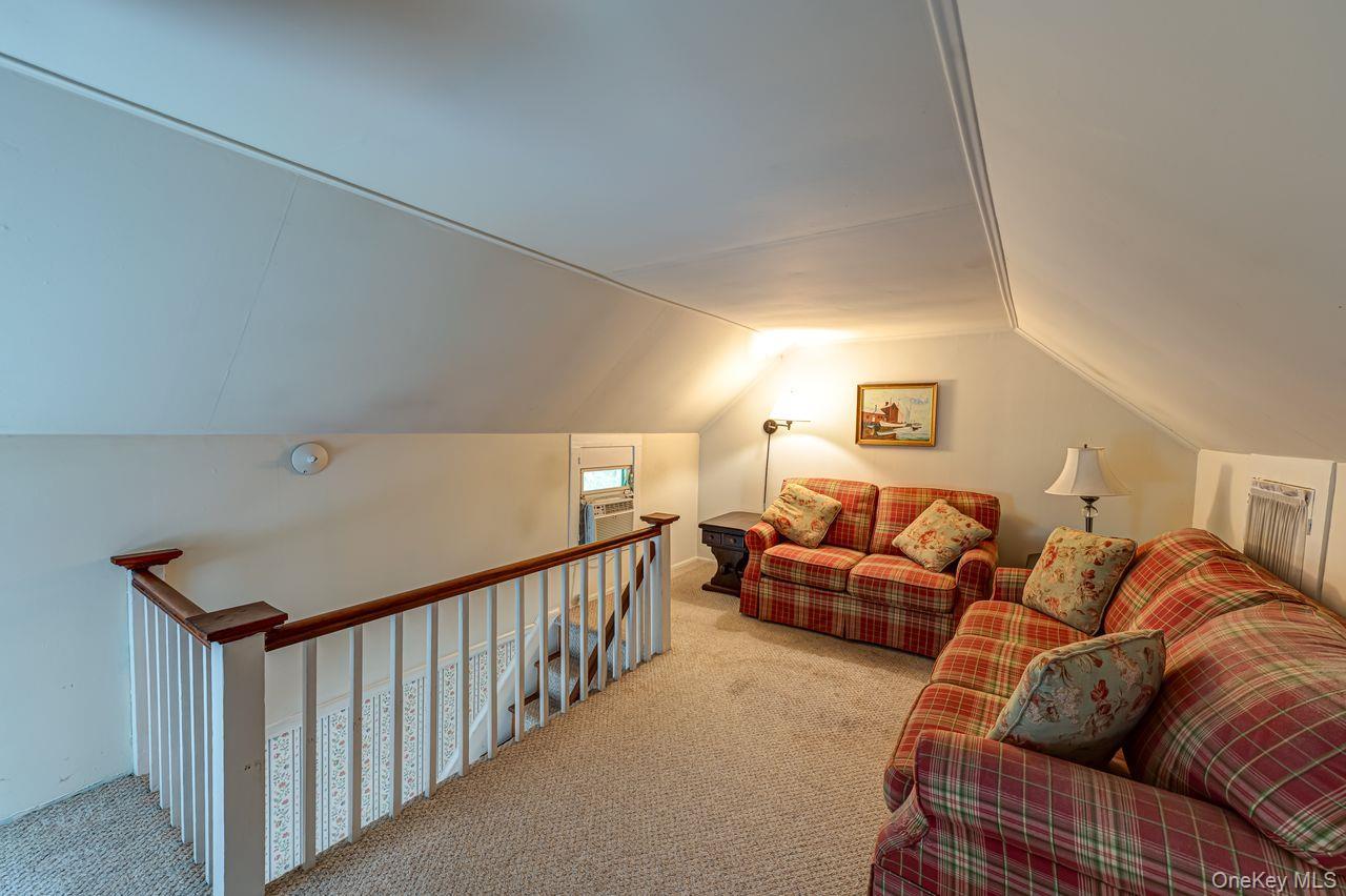 Single Family Overton Pass Suffolk County, NY 11780, MLS-1042098-8