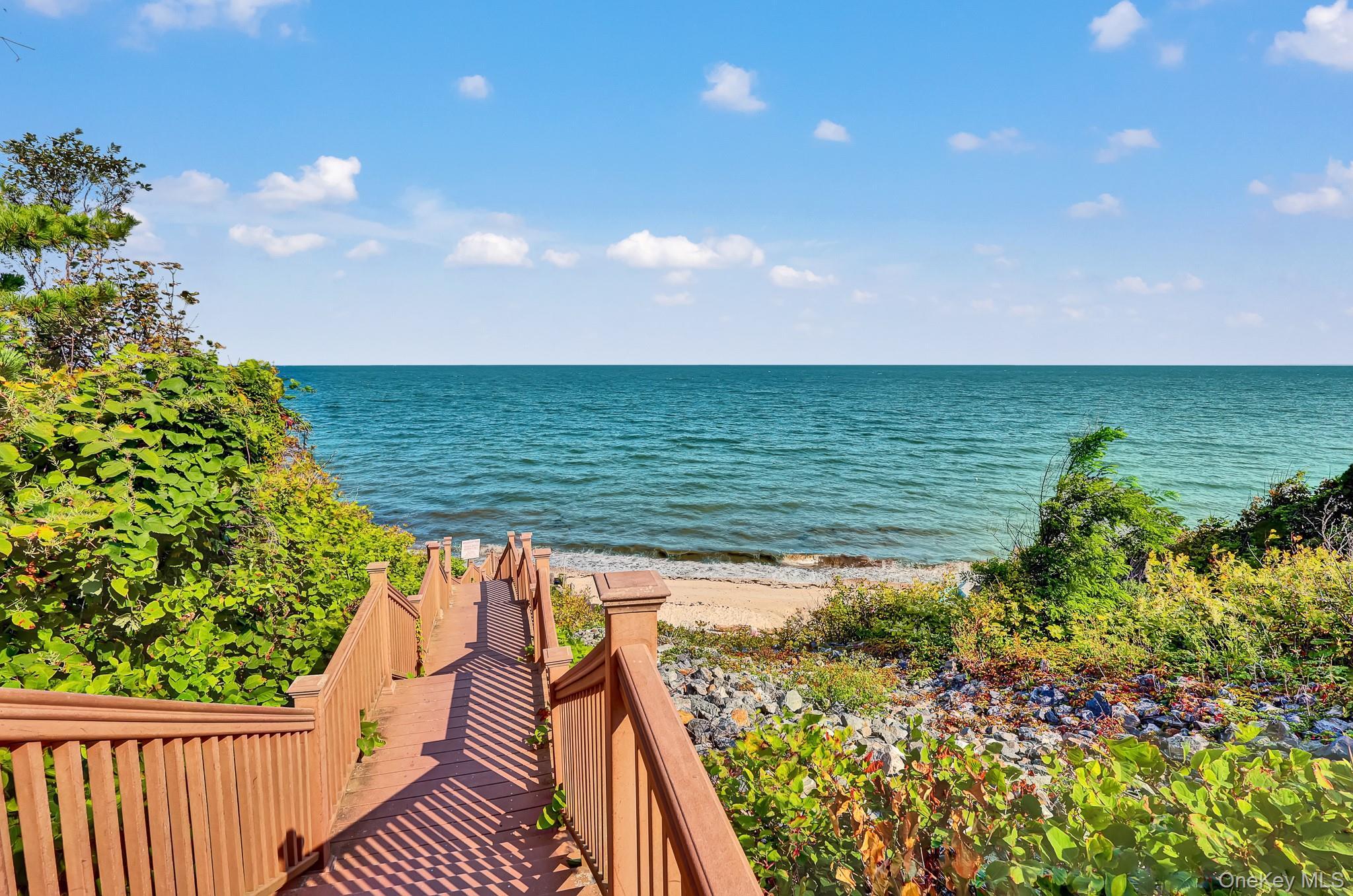 Single Family Cottage Road Suffolk County, NY 11933, MLS-1042120-21