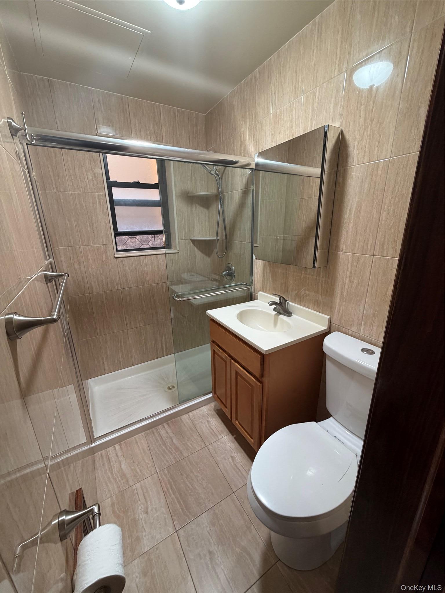 Apartment Ave Queens, NY 11385, MLS-1042121-2