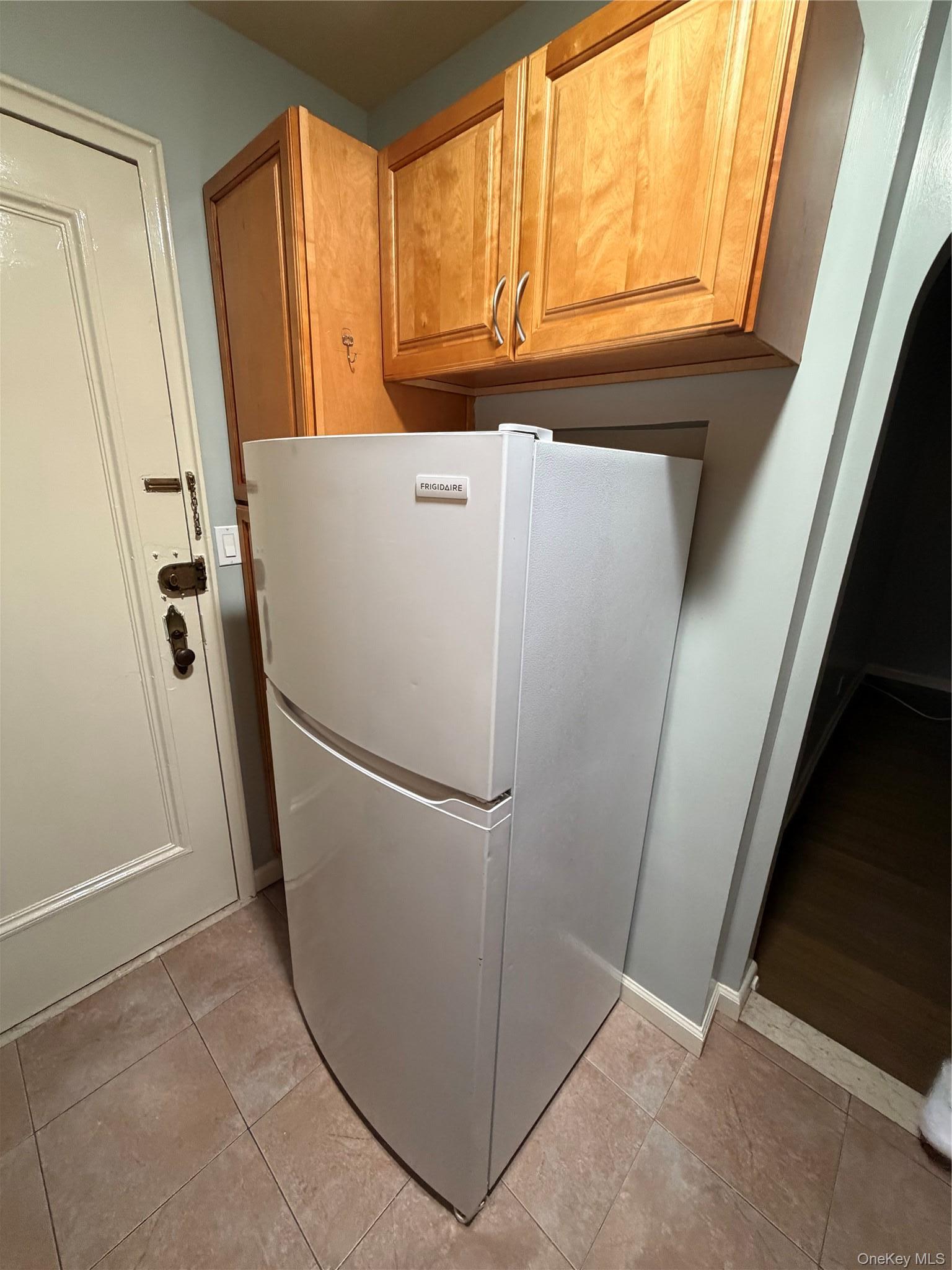 Apartment Ave  Queens, NY 11385, MLS-1042121-8