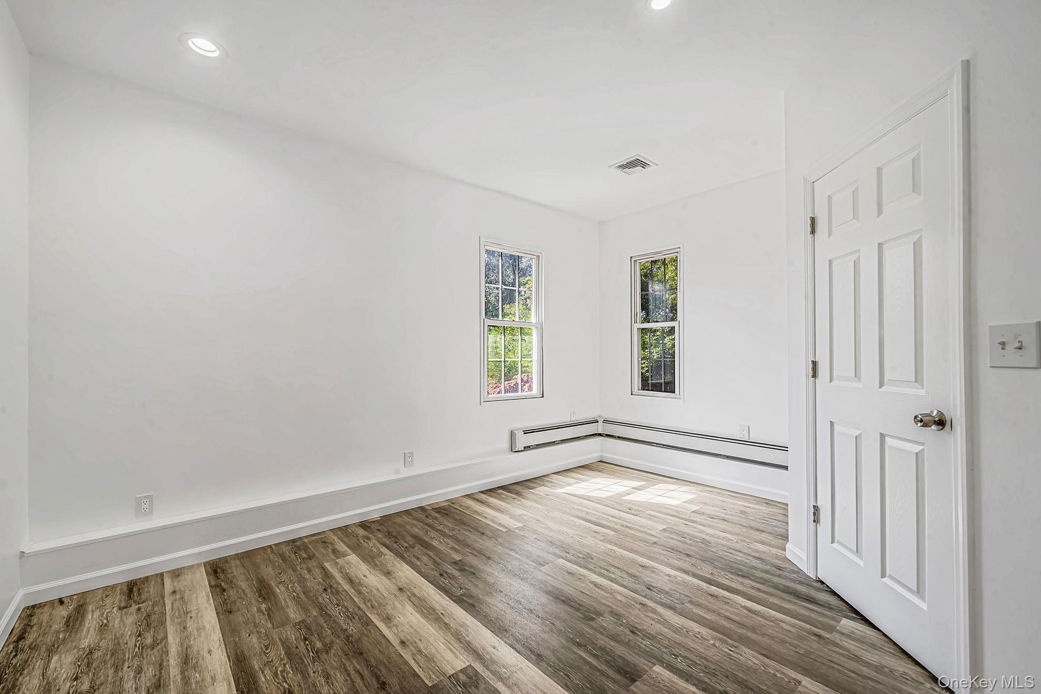 Single Family Decatur Avenue  Suffolk County, NY 11967, MLS-1042139-15