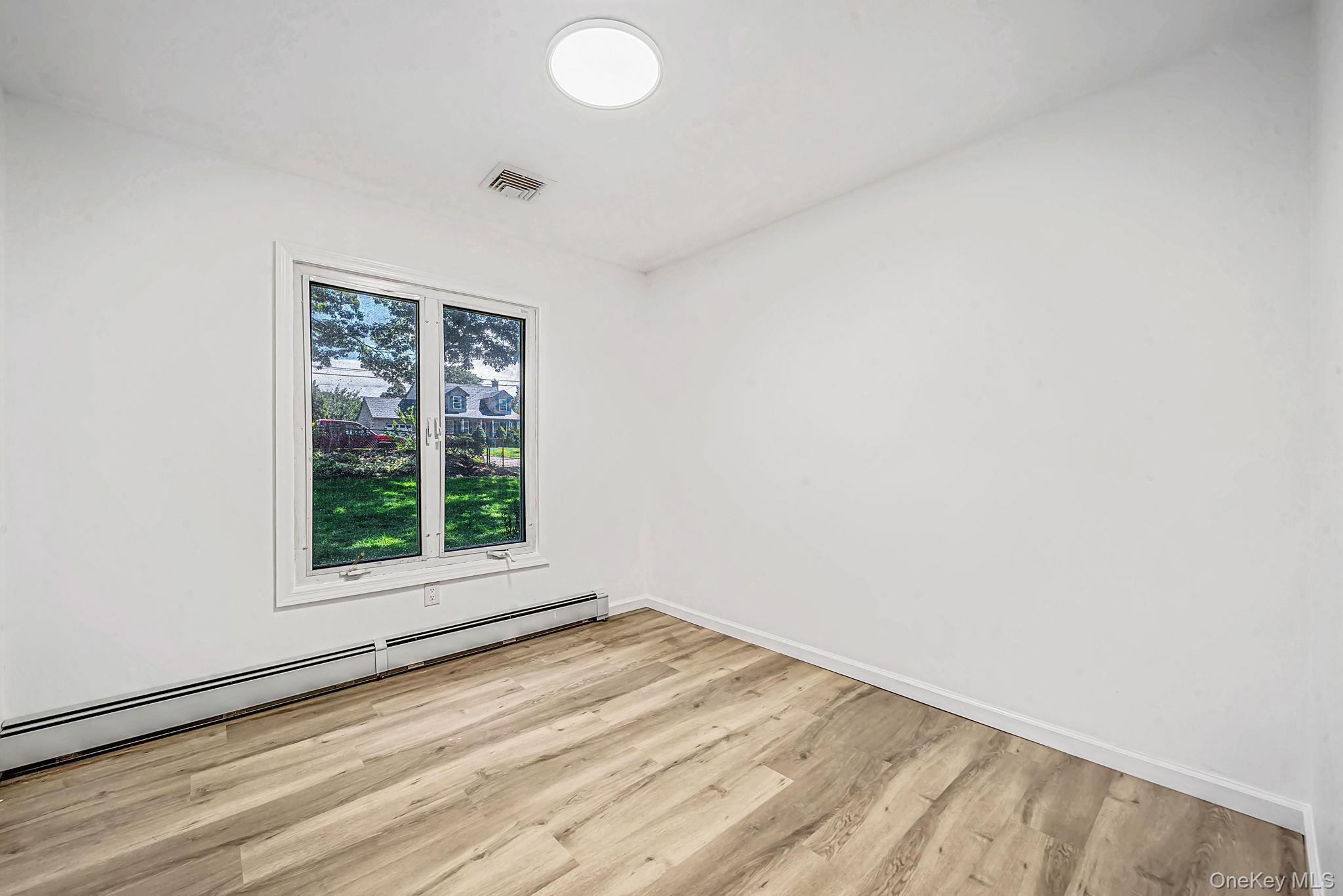 Single Family Decatur Avenue  Suffolk County, NY 11967, MLS-1042139-18