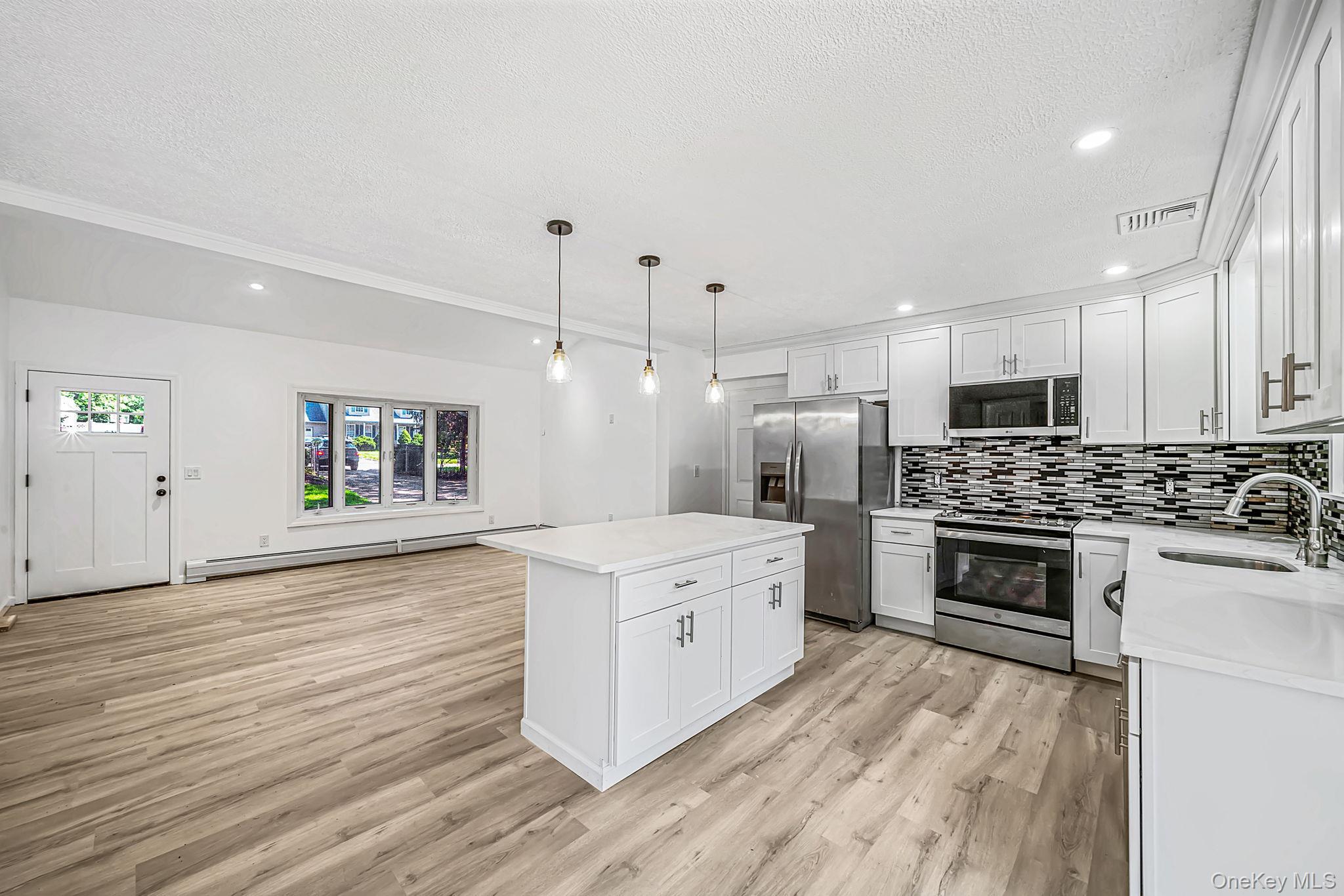 Single Family Decatur Avenue  Suffolk County, NY 11967, MLS-1042139-22