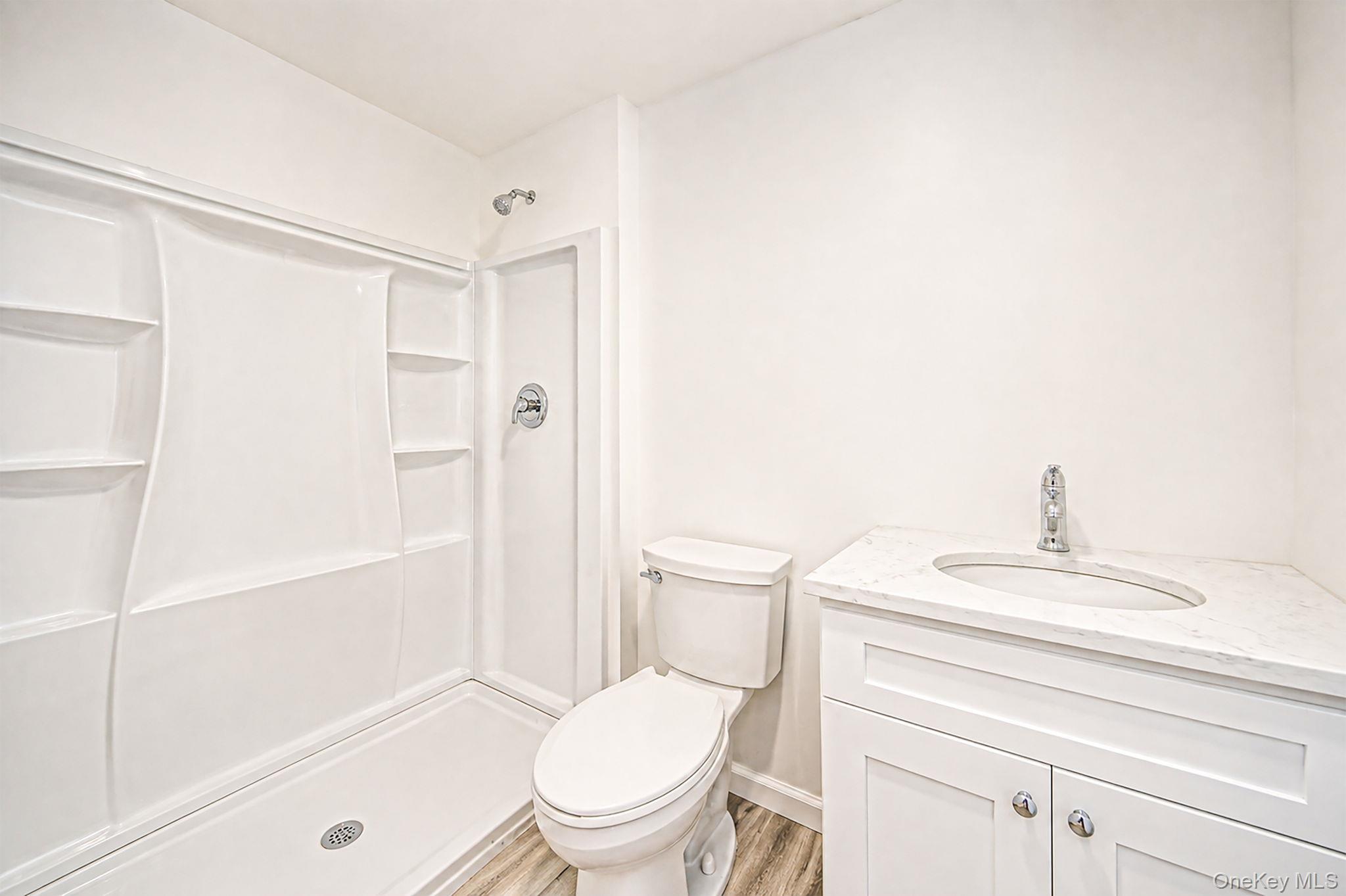 Single Family Decatur Avenue  Suffolk County, NY 11967, MLS-1042139-29