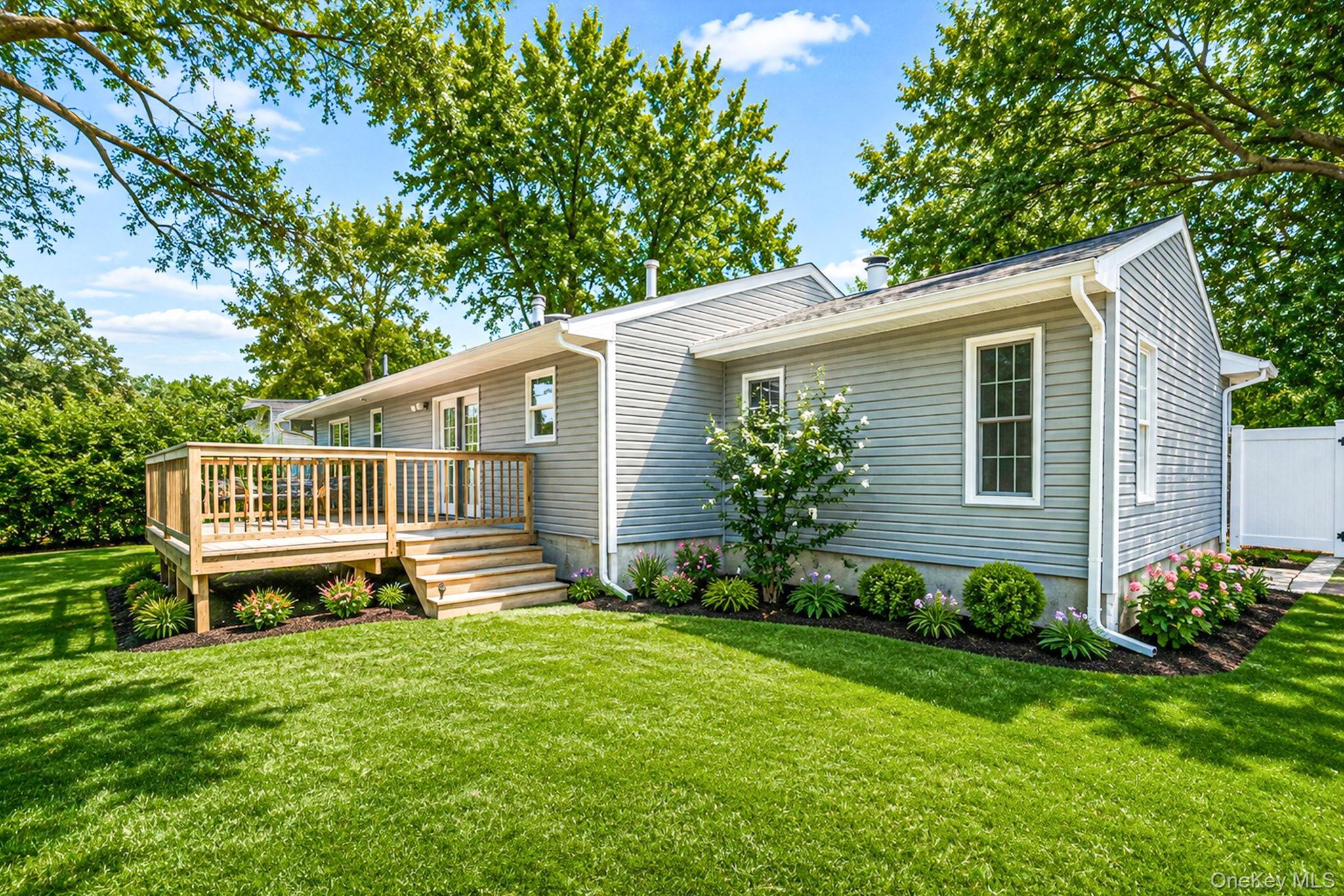 Single Family Decatur Avenue  Suffolk County, NY 11967, MLS-1042139-7
