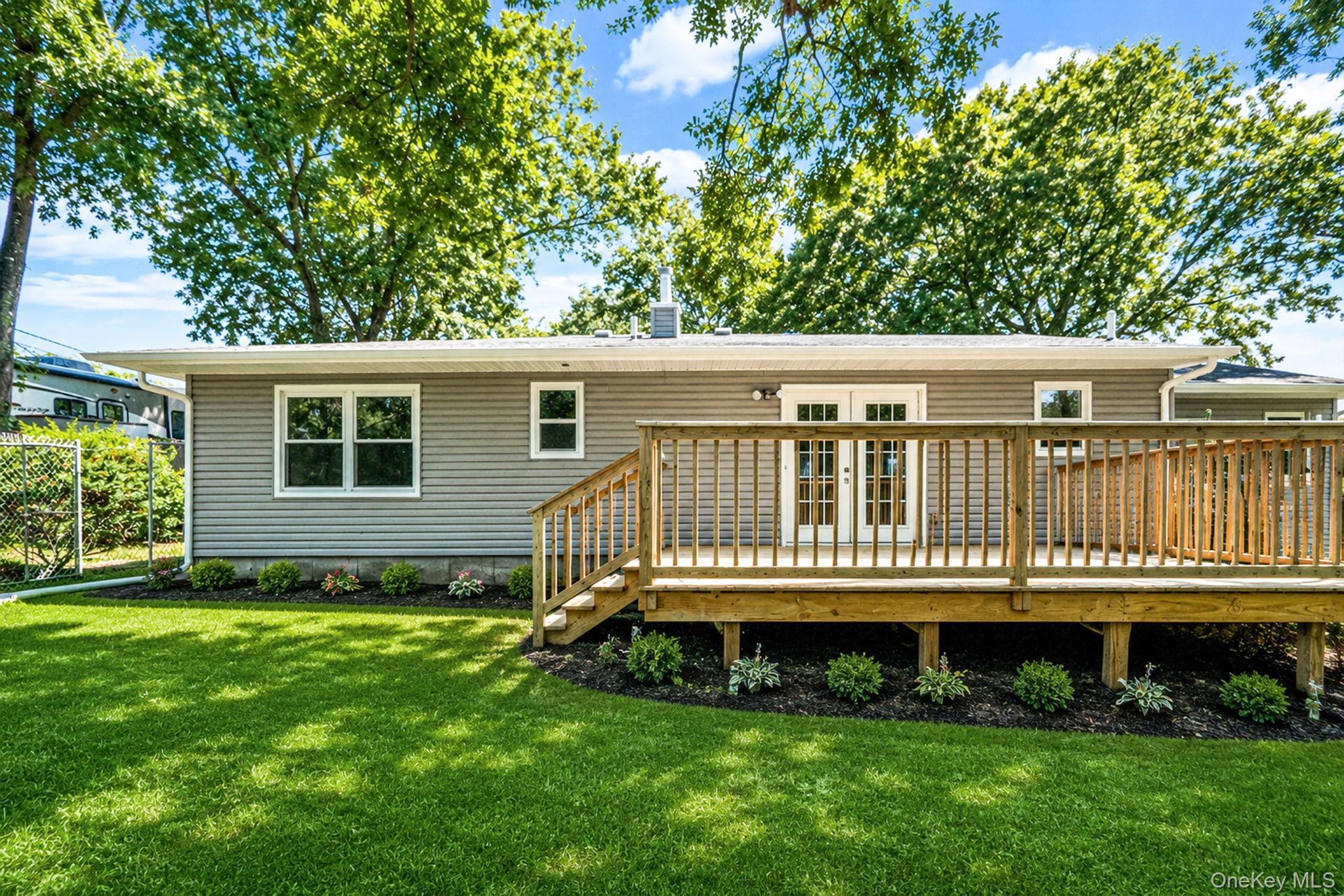 Single Family Decatur Avenue  Suffolk County, NY 11967, MLS-1042139-9