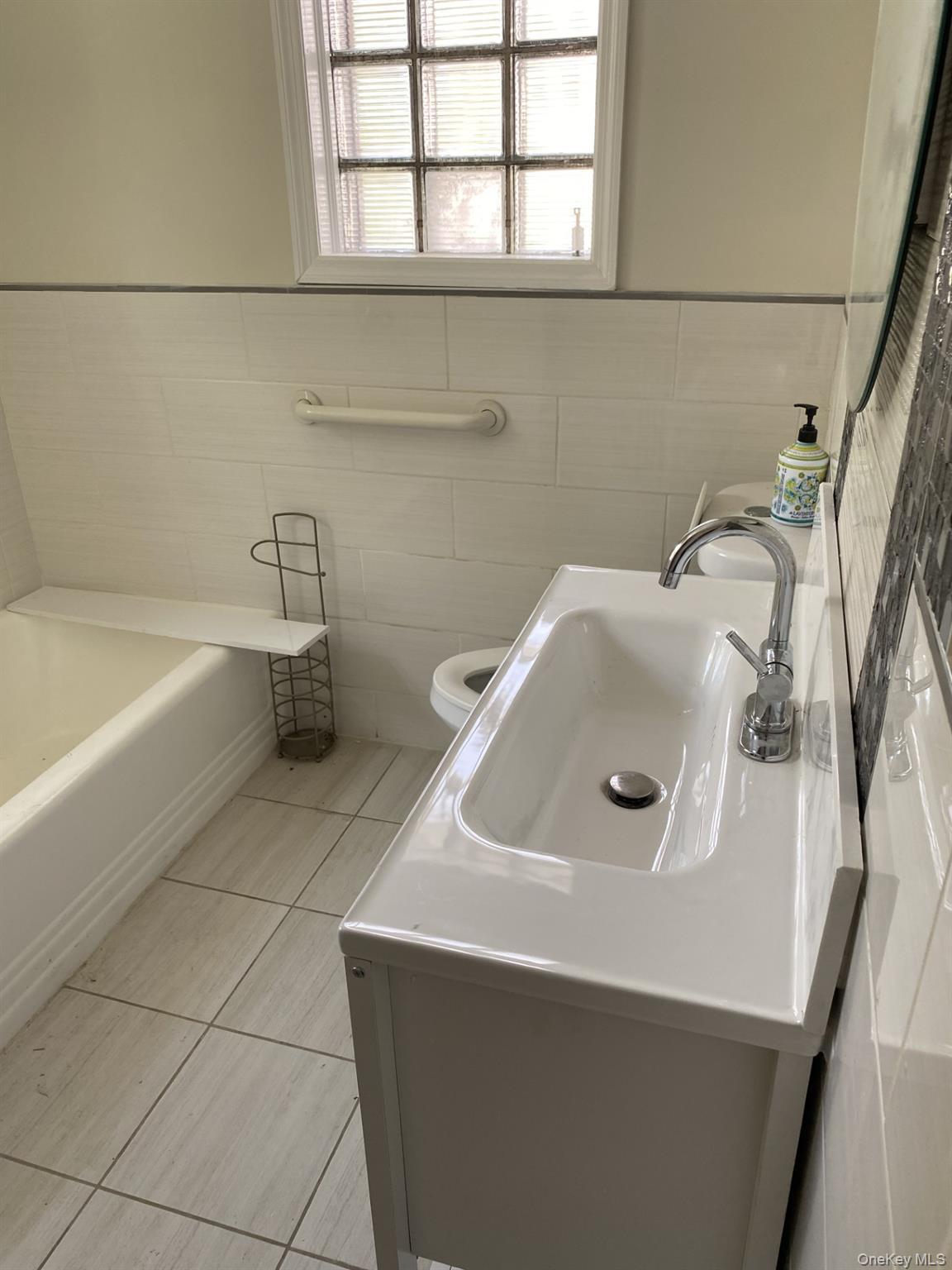 Single Family 228th Street  Queens, NY 11413, MLS-1042154-10