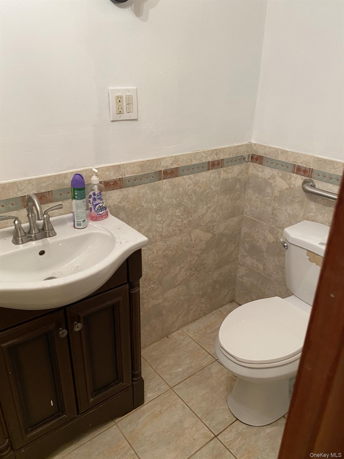 Single Family 228th Street  Queens, NY 11413, MLS-1042154-12