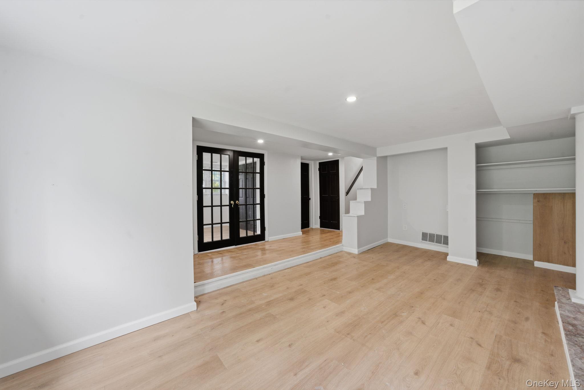 Single Family Lewis Avenue Westchester County, NY 10598, MLS-1042155-14