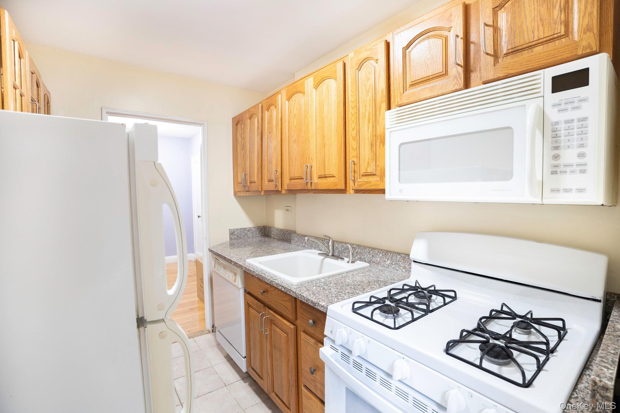Apartment 67 Road Queens, NY 11375, MLS-1042160-8