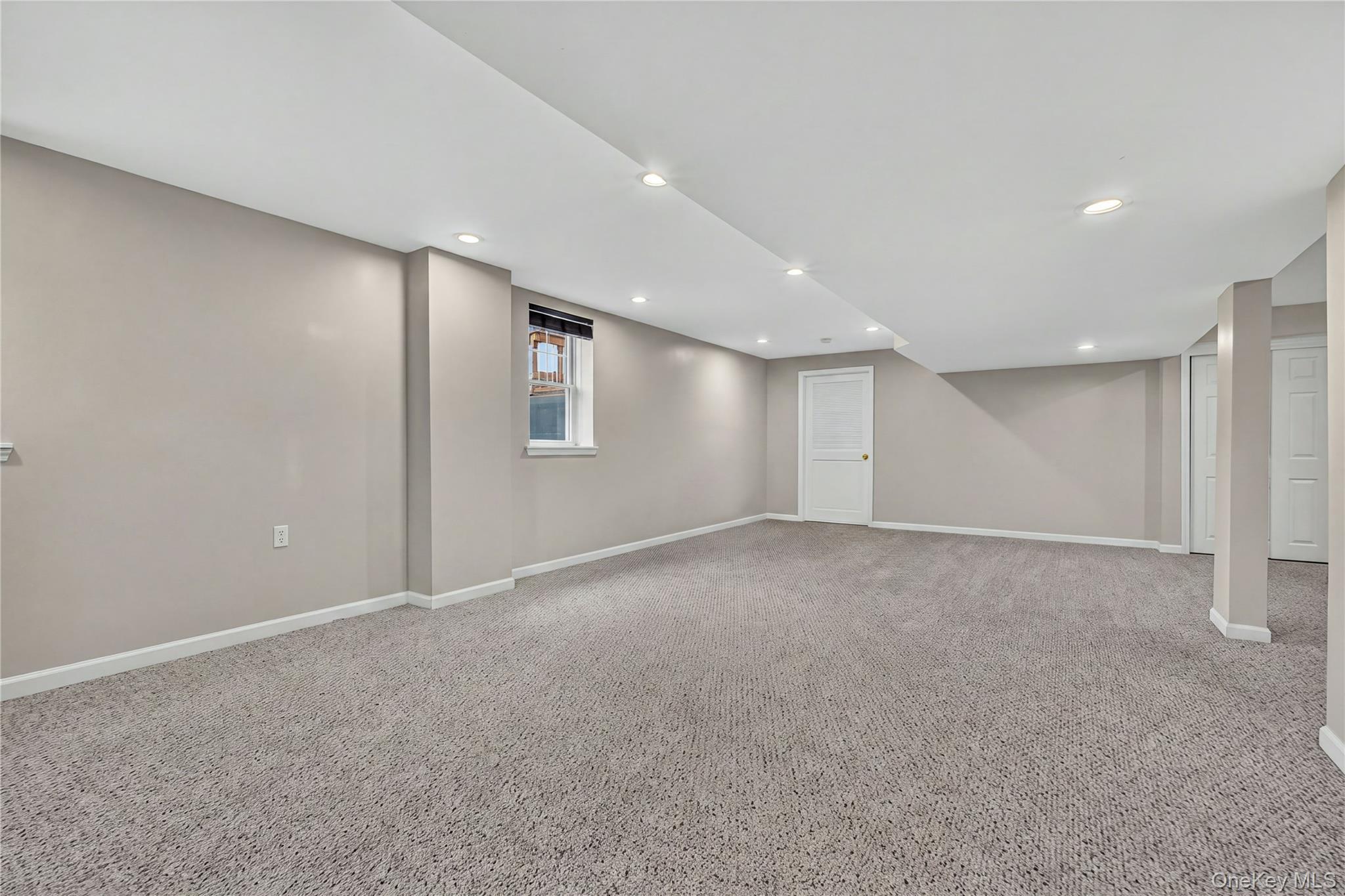 Single Family Constitution Way Orange County, NY 12553, MLS-1042179-42