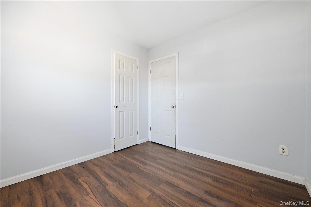 Single Family Bay Shore Avenue  Suffolk County, NY 11706, MLS-1042181-19