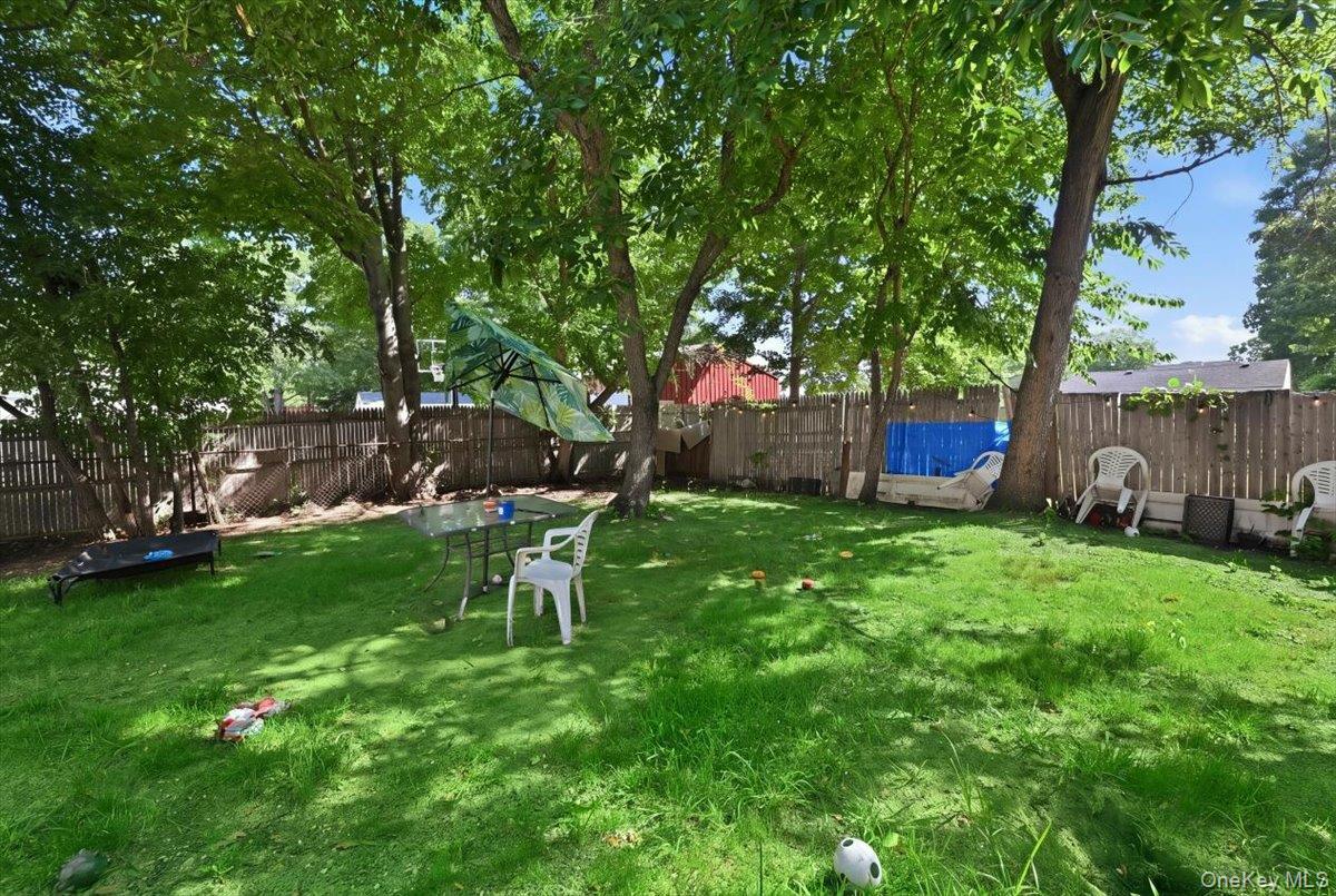 Single Family Bay Shore Avenue  Suffolk County, NY 11706, MLS-1042181-35