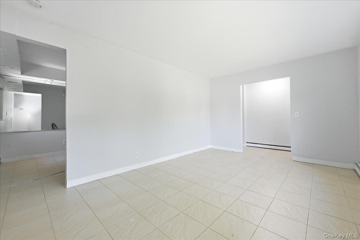 Single Family Bay Shore Avenue  Suffolk County, NY 11706, MLS-1042181-7