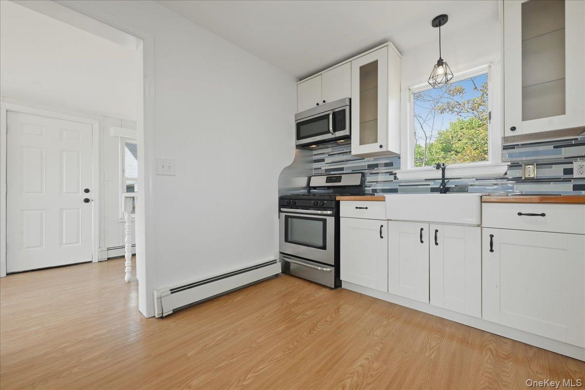 Single Family West Drive Suffolk County, NY 11726, MLS-1042205-9