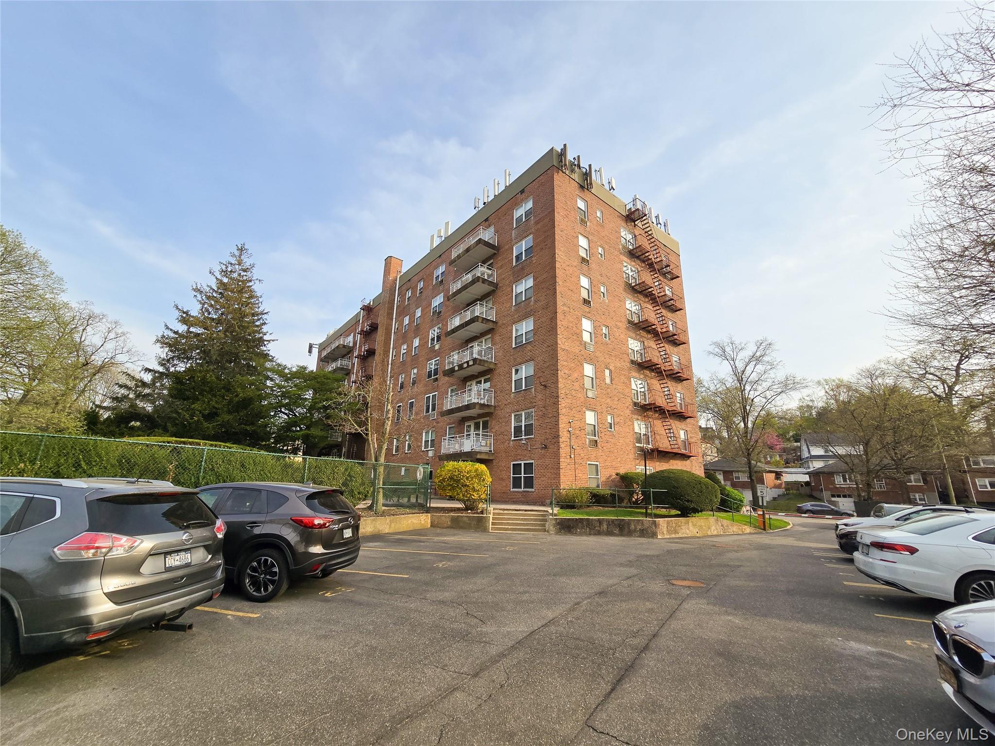 Apartment Little Neck Parkway Queens, NY 11362, MLS-1042225-13